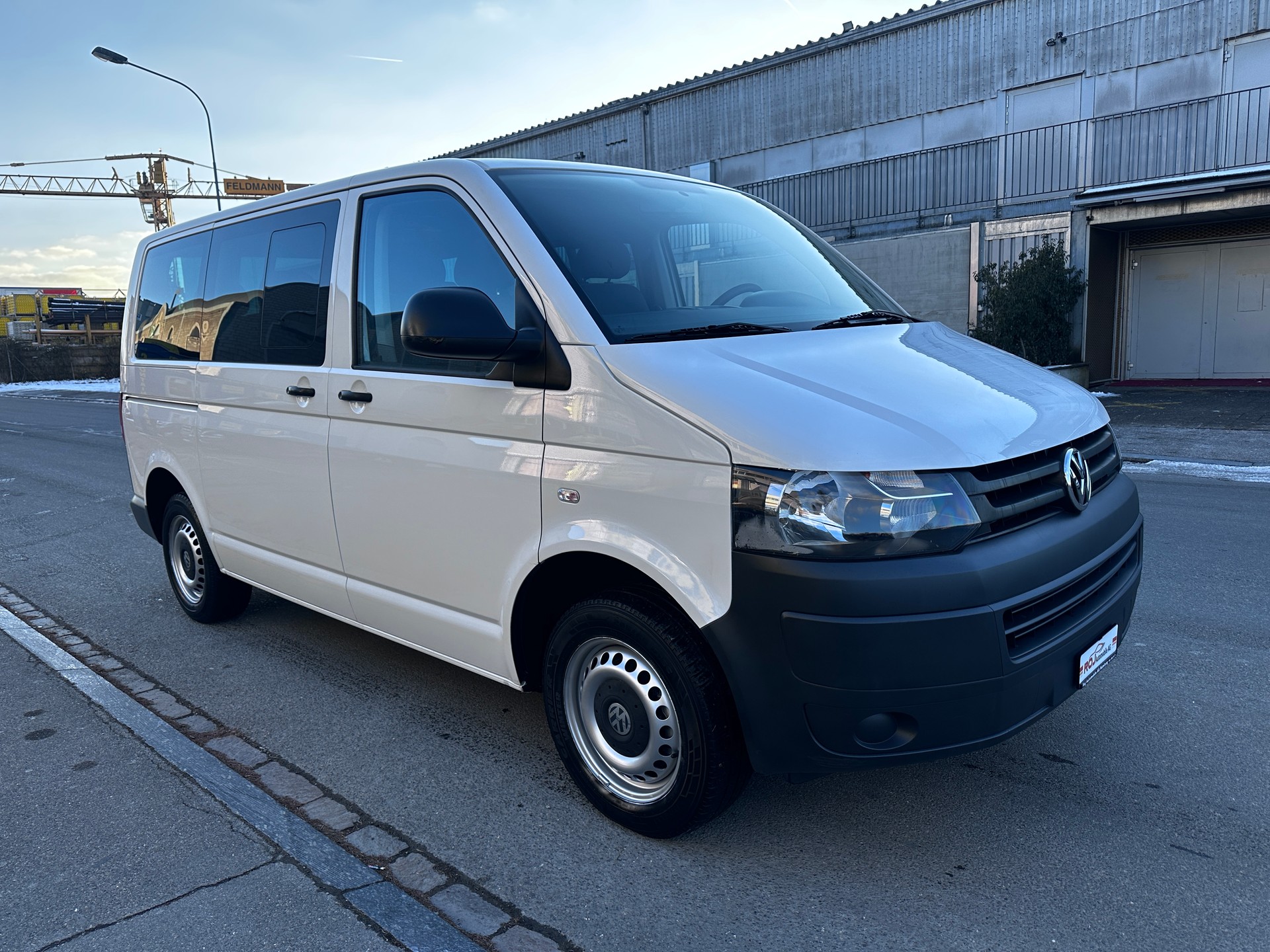 VW T5 Caravelle Trendline 2.0 TDI CR BMT-image-3