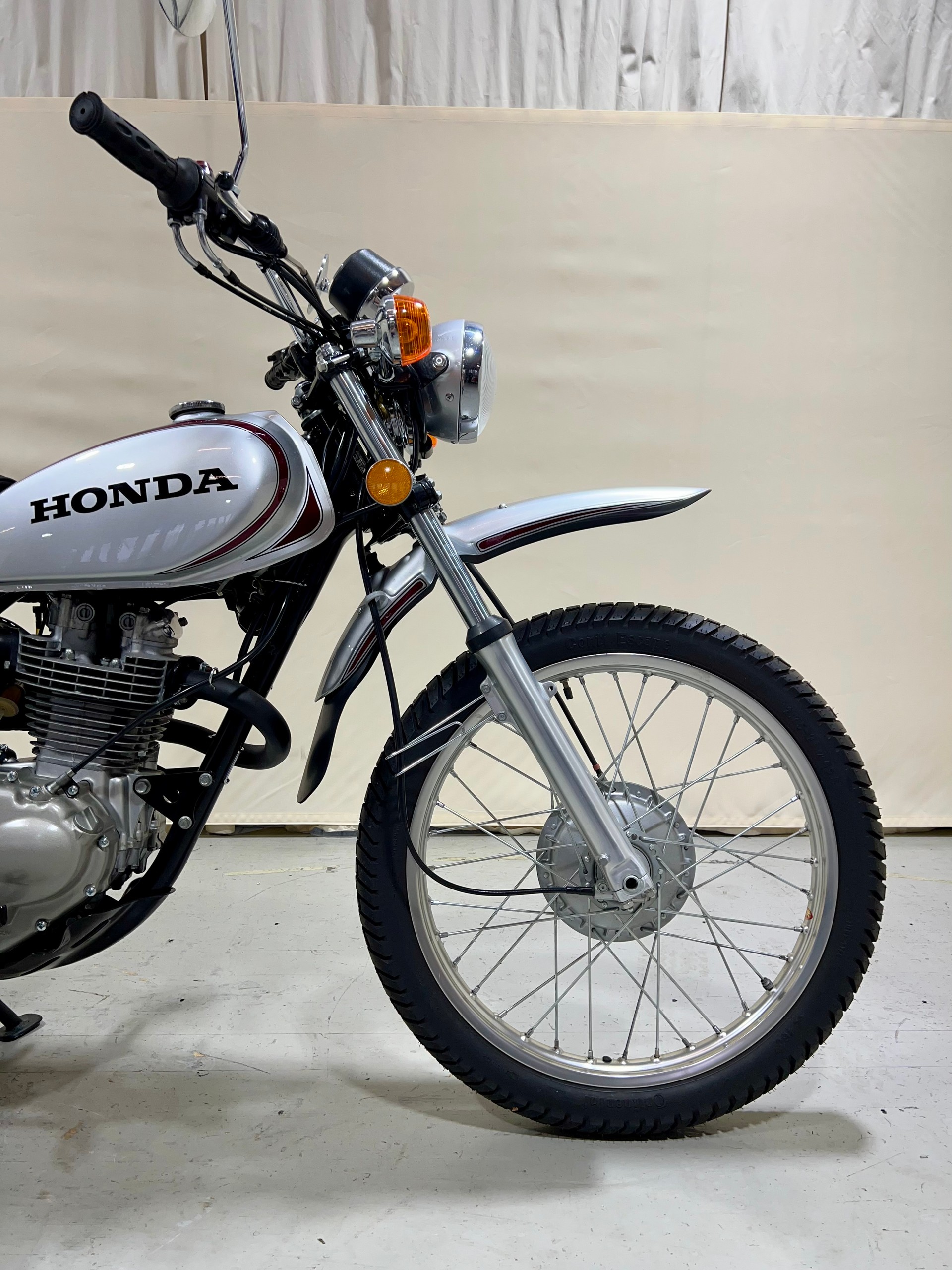 HONDA XL 250 K0-showroom-element-1