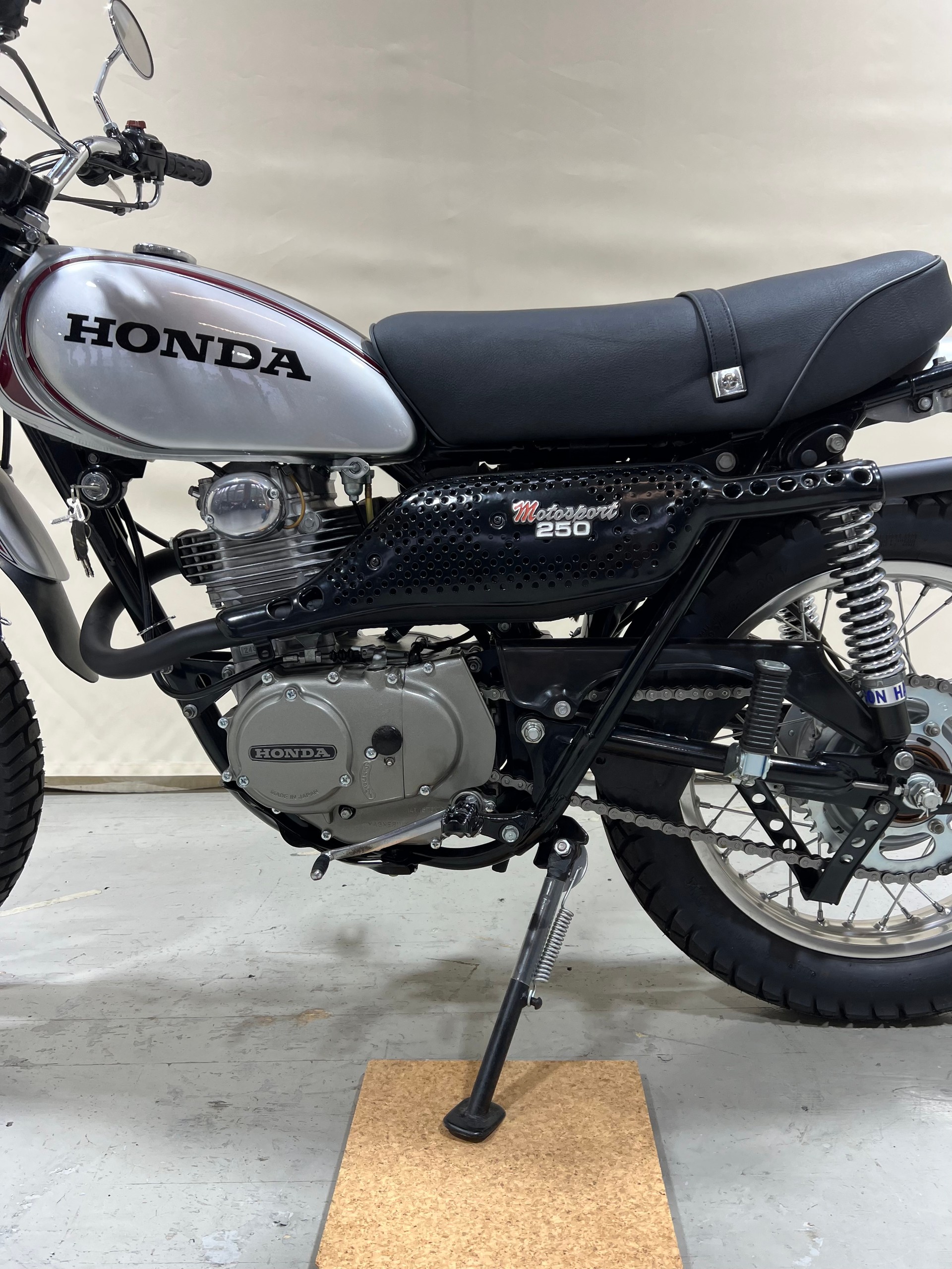 HONDA XL 250 K0-image-6