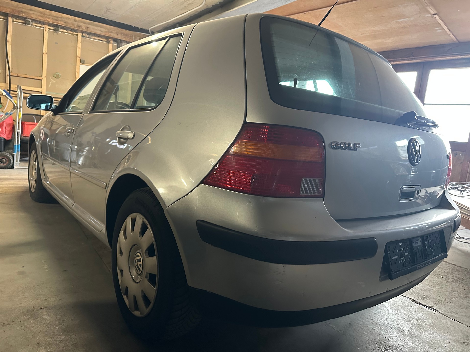 VW Golf 1.6 Comfortline Automatic-image-5