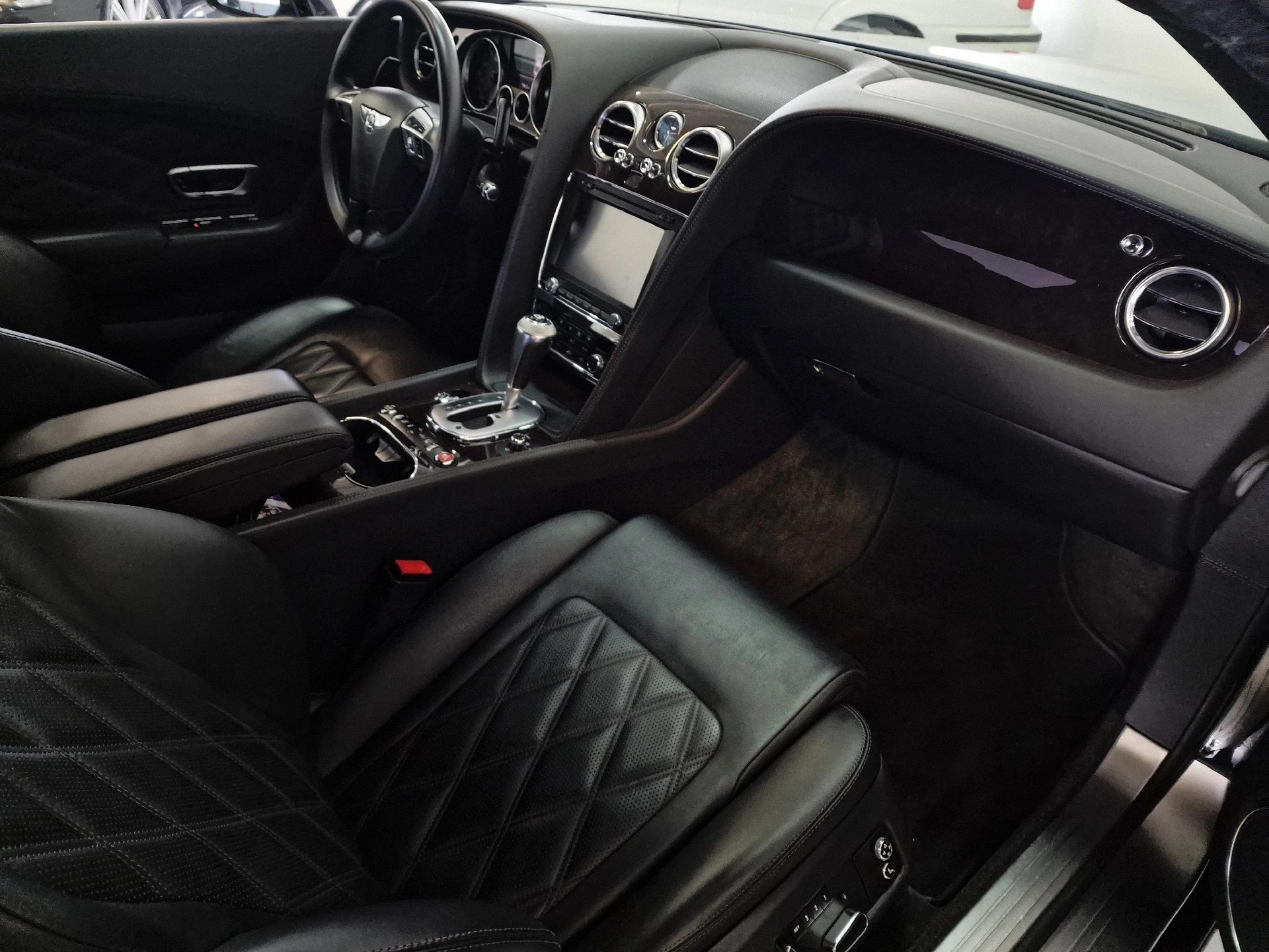 BENTLEY Continental GT 6.0 W12-image-15