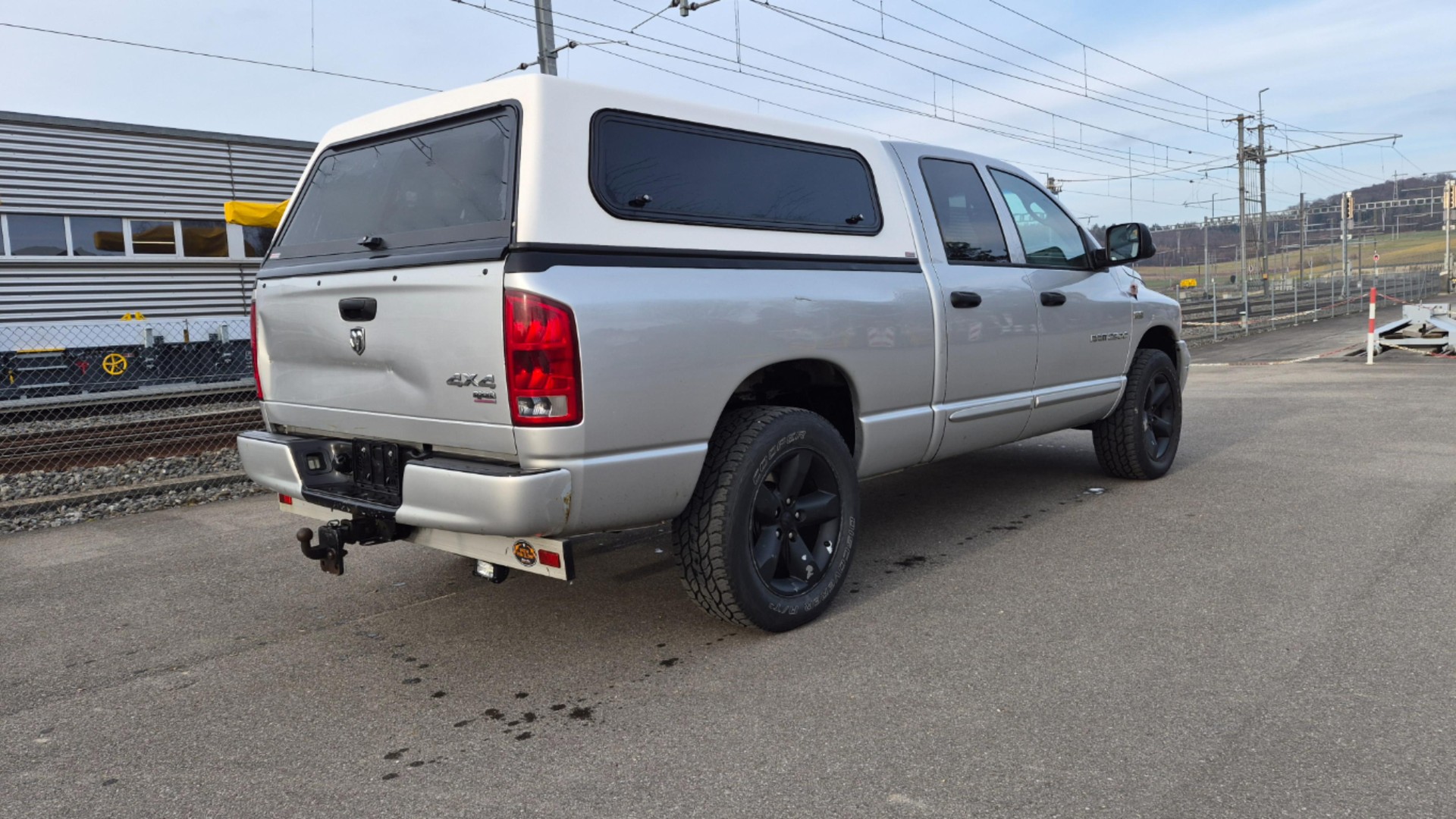DODGE 2500-image-3
