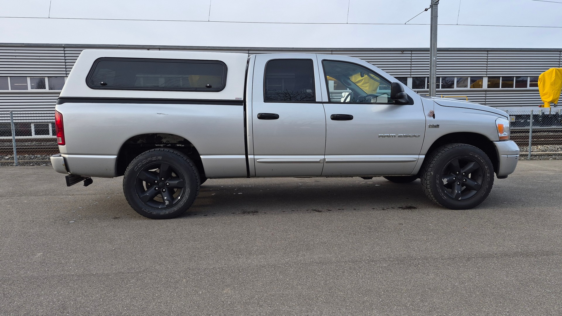 DODGE 2500-image-4