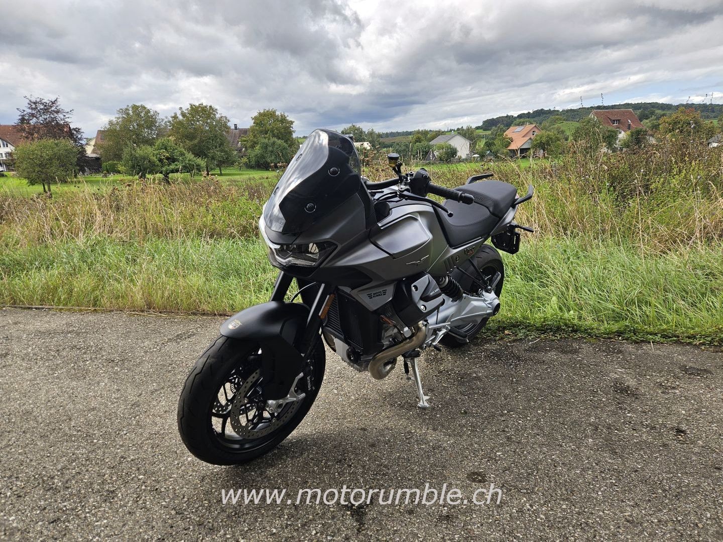MOTO GUZZI V100-image-2