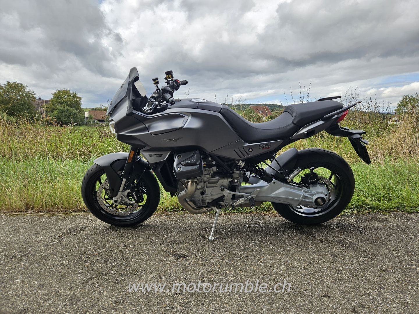 MOTO GUZZI V100-image-3