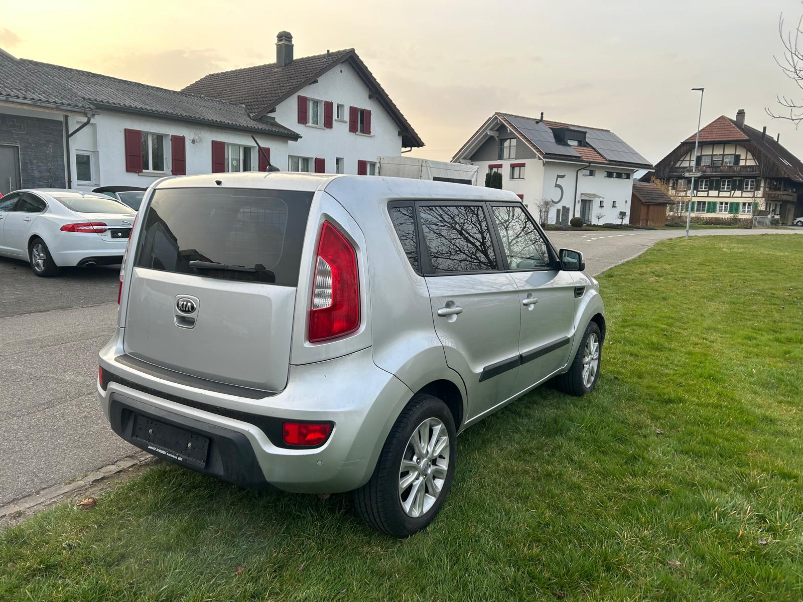 KIA Soul 1.6 GDI Style Automatic-image-3