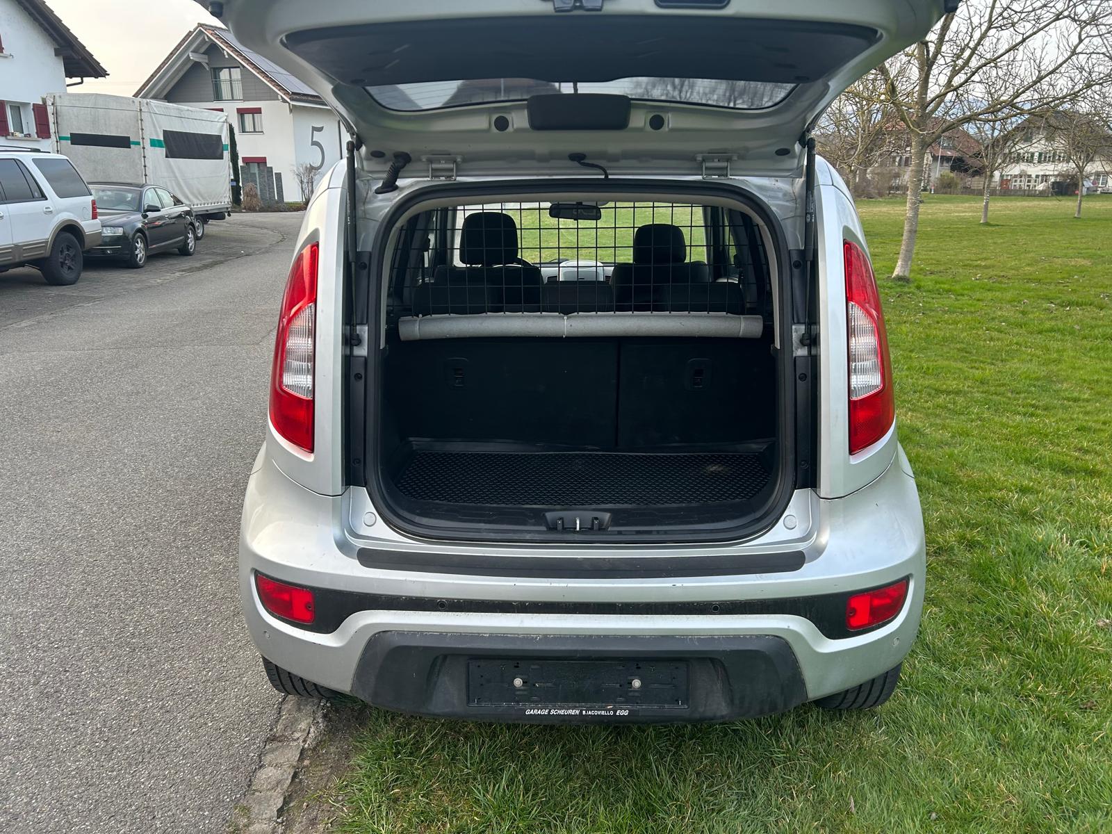 KIA Soul 1.6 GDI Style Automatic-image-6