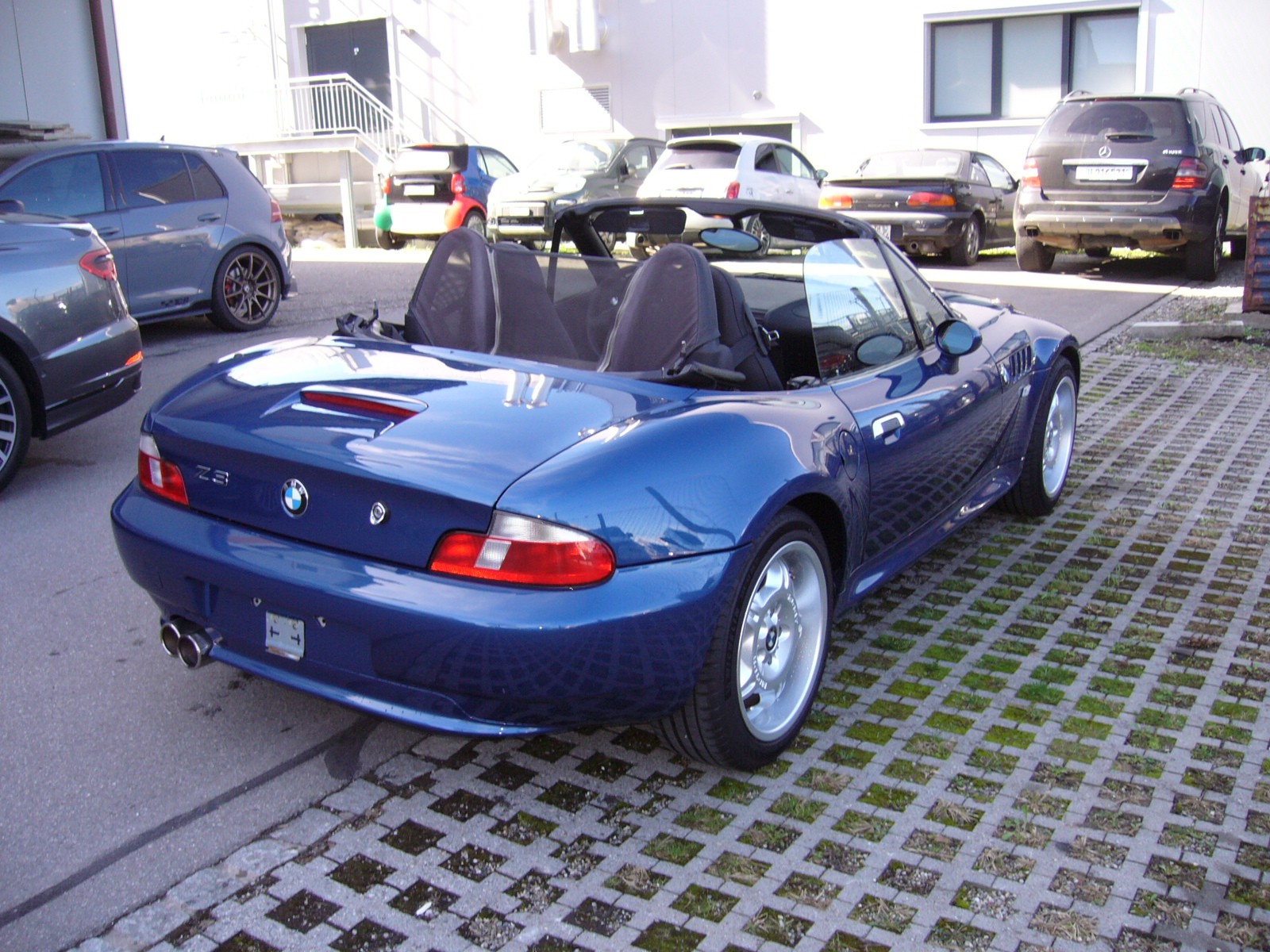 Car photo