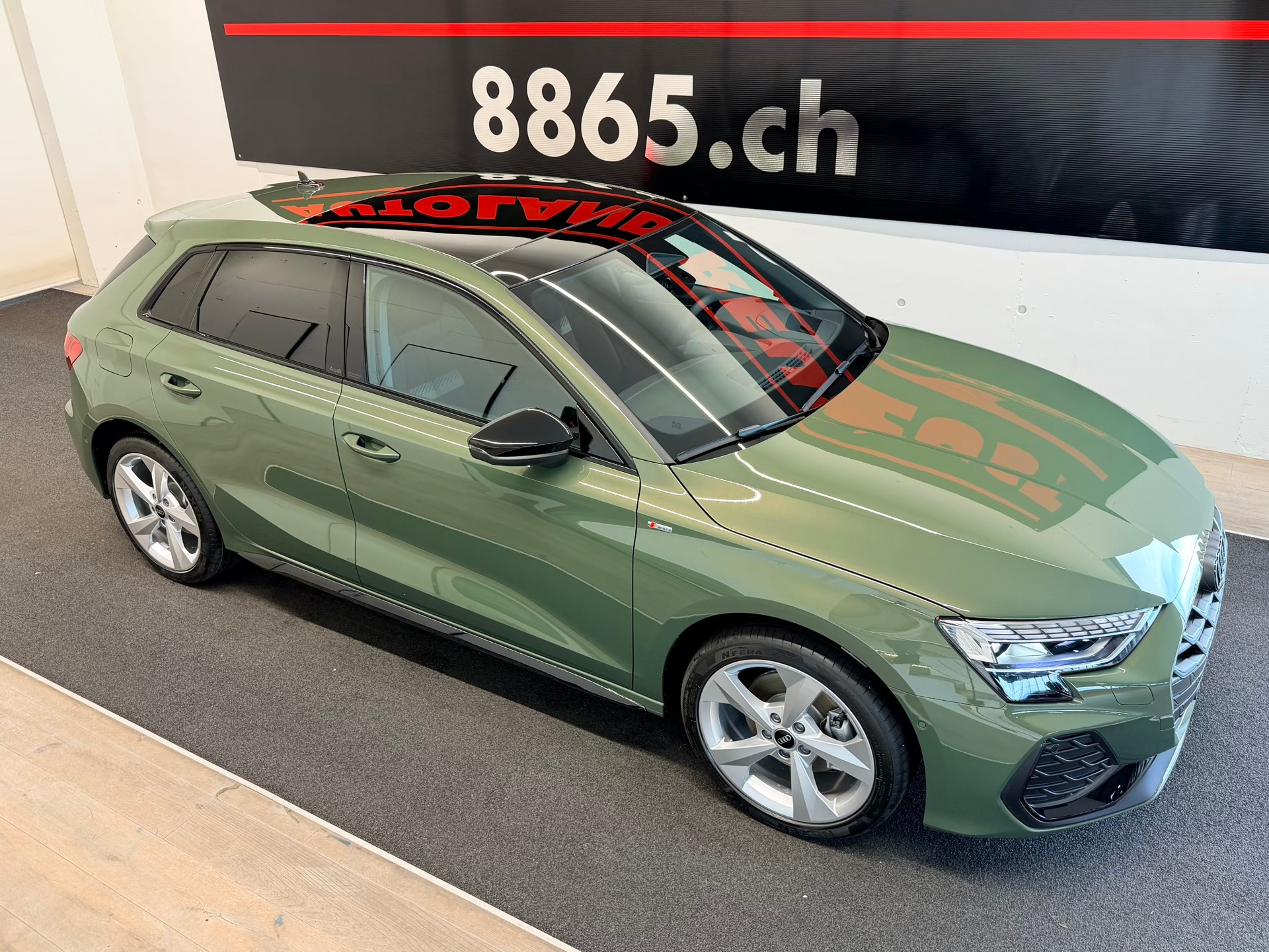 AUDI A3 Sportback TFSI 150 kW quattro S line S tronic-image-4