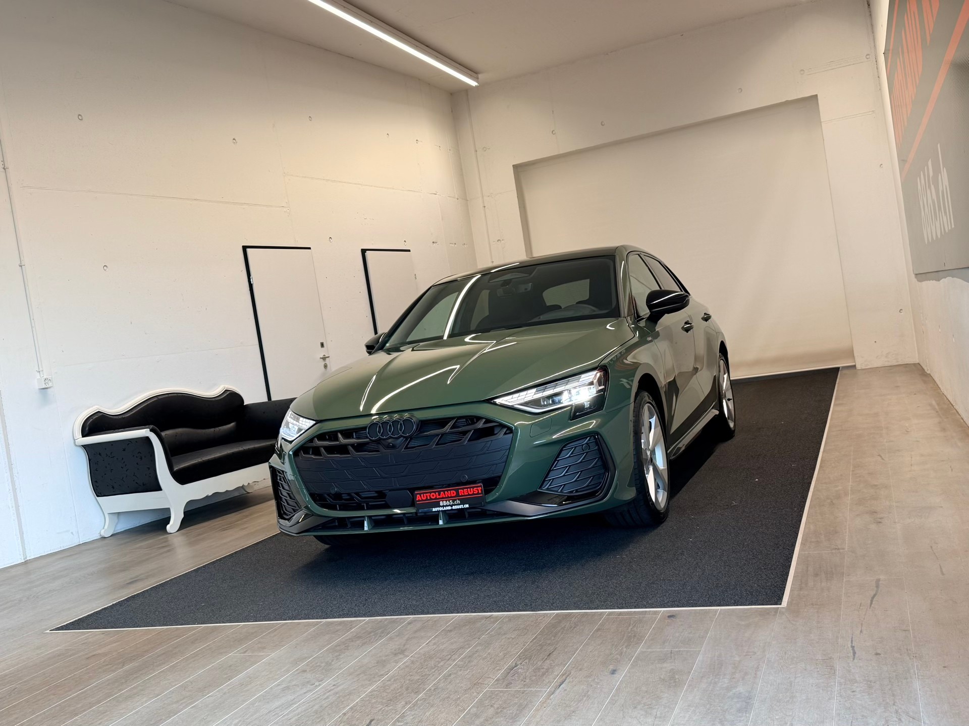 AUDI A3 Sportback TFSI 150 kW quattro S line S tronic-image-2