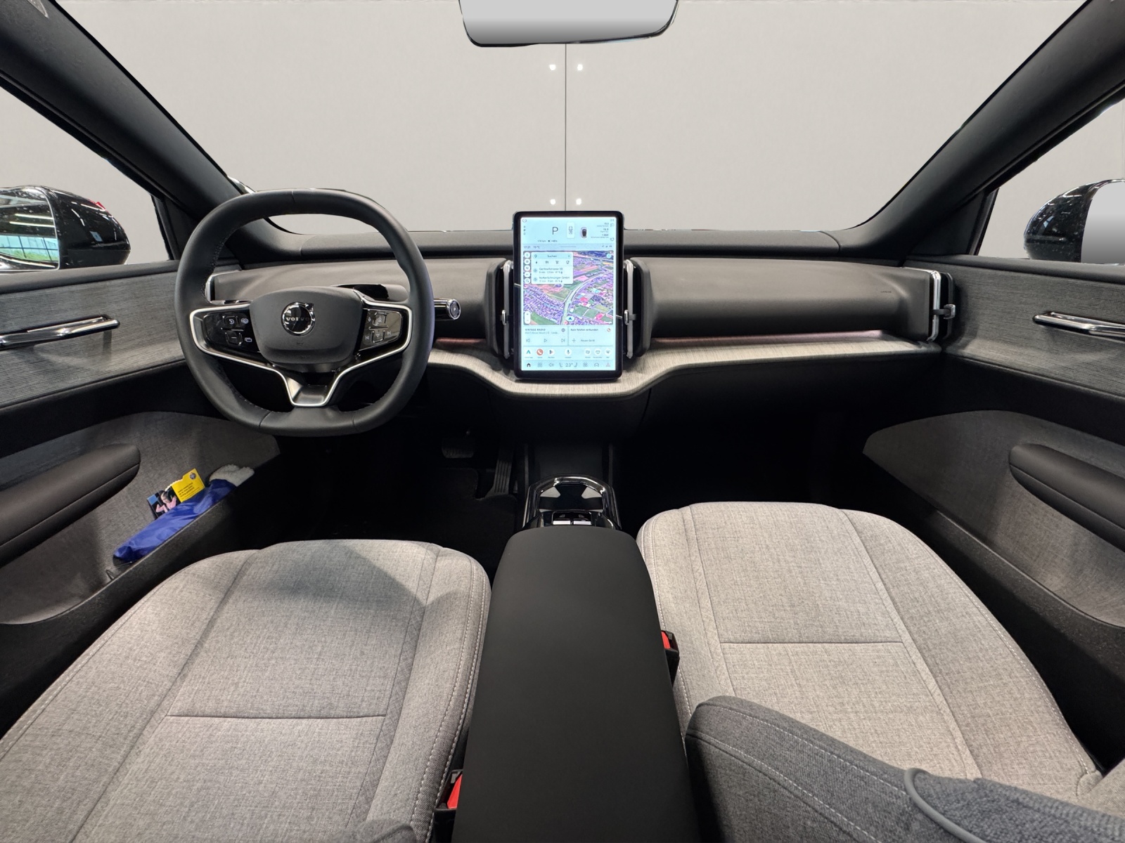VOLVO EX30 E60 Twin Ultra Performance AWD-image-9