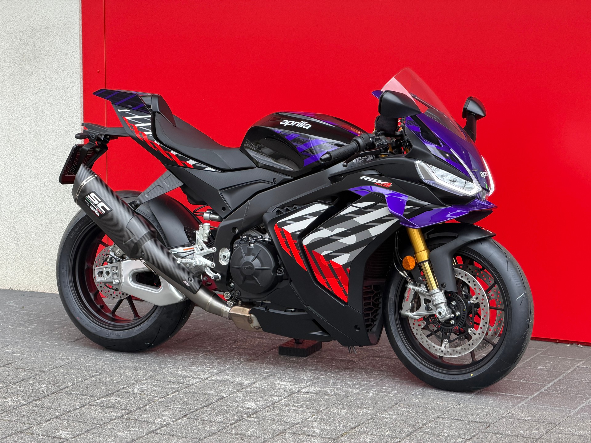 APRILIA RSV4 1100 E5+ Factory-image-11