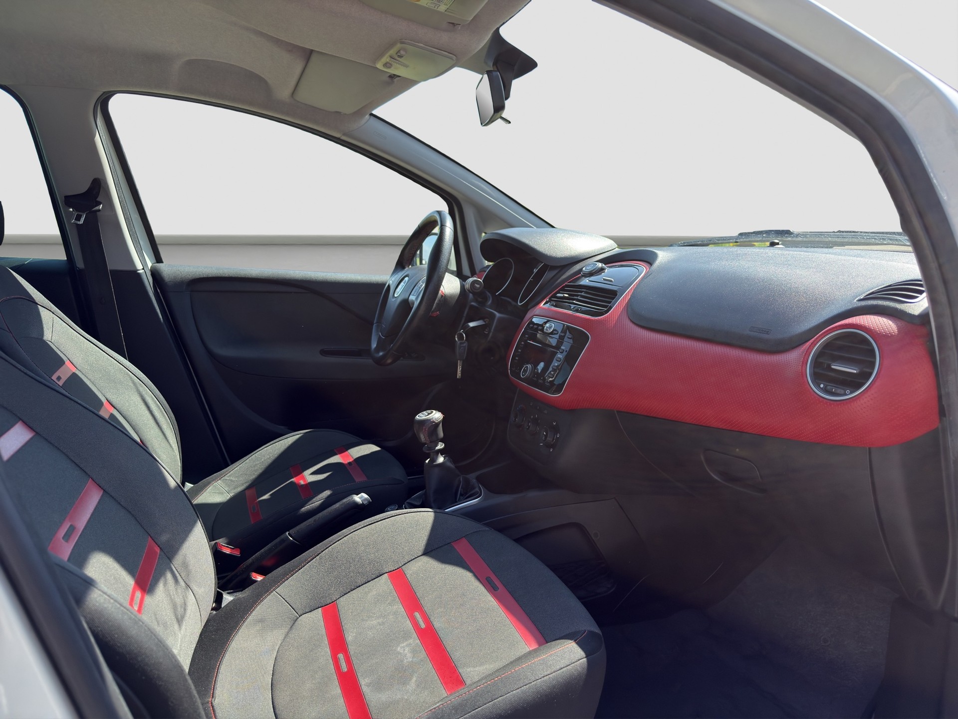 FIAT Punto Evo 1.4 16V Sporting ** Frisch ab MFK und Service **-image-10