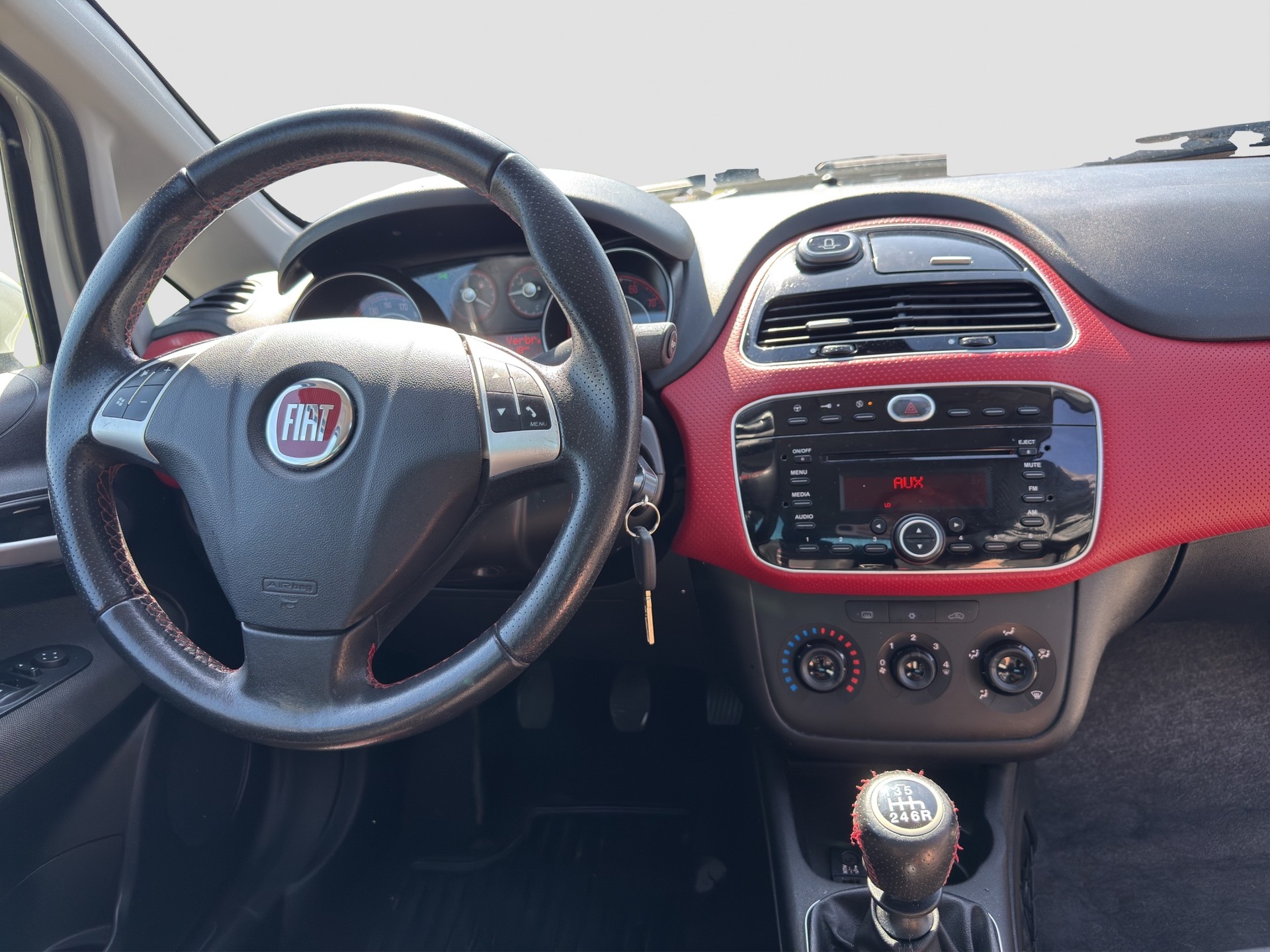 FIAT Punto Evo 1.4 16V Sporting ** Frisch ab MFK und Service **-image-11