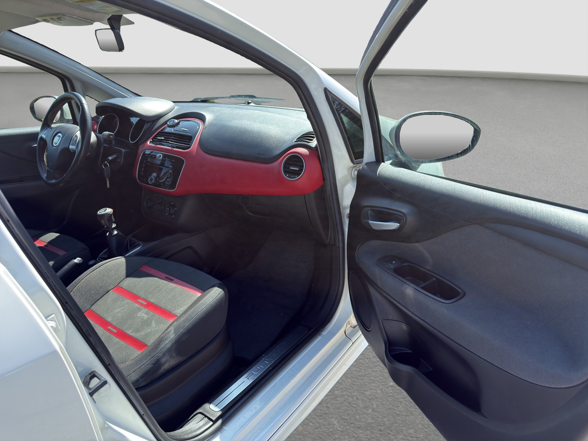 FIAT Punto Evo 1.4 16V Sporting ** Frisch ab MFK und Service **-image-14