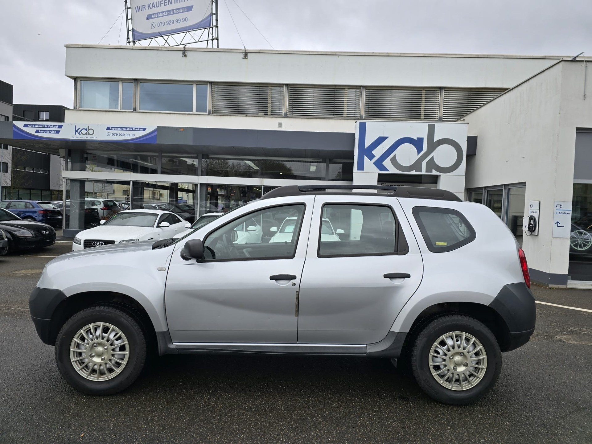 DACIA Duster 1.6 Lauréate 4x4-image-8
