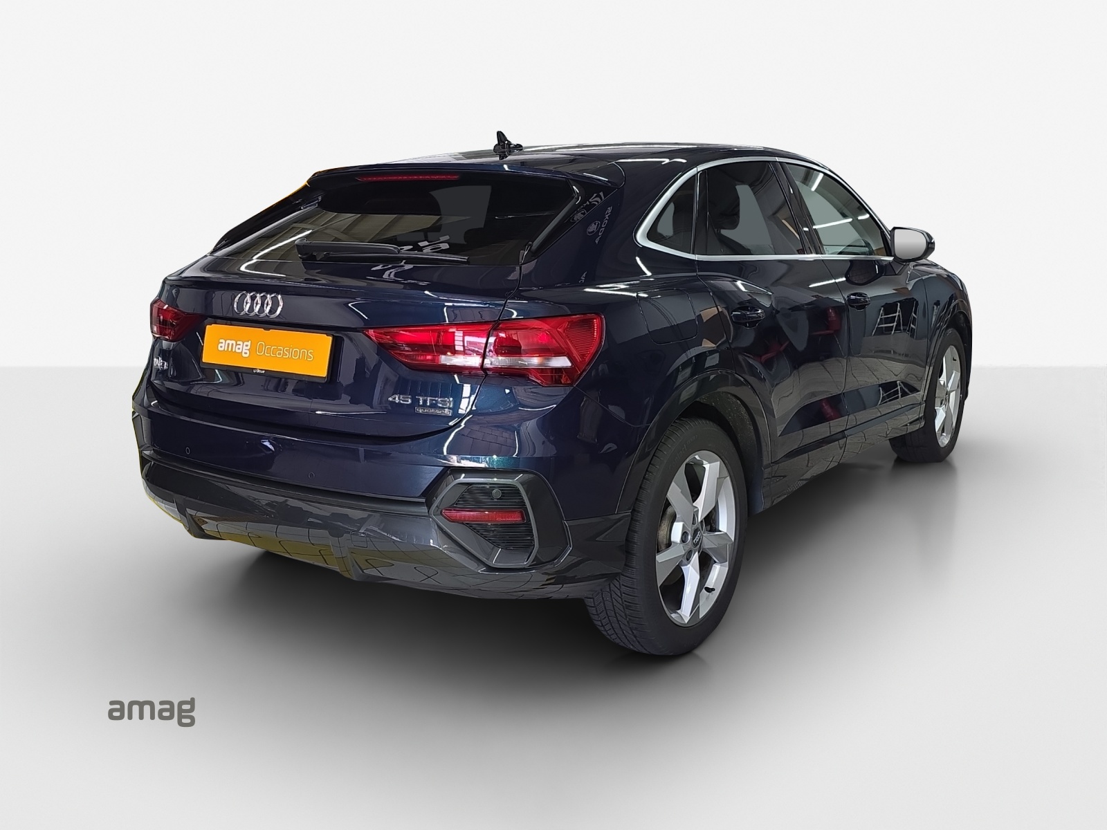 AUDI Q3 Sportback 45 TFSI quattro S-tronic-image-4