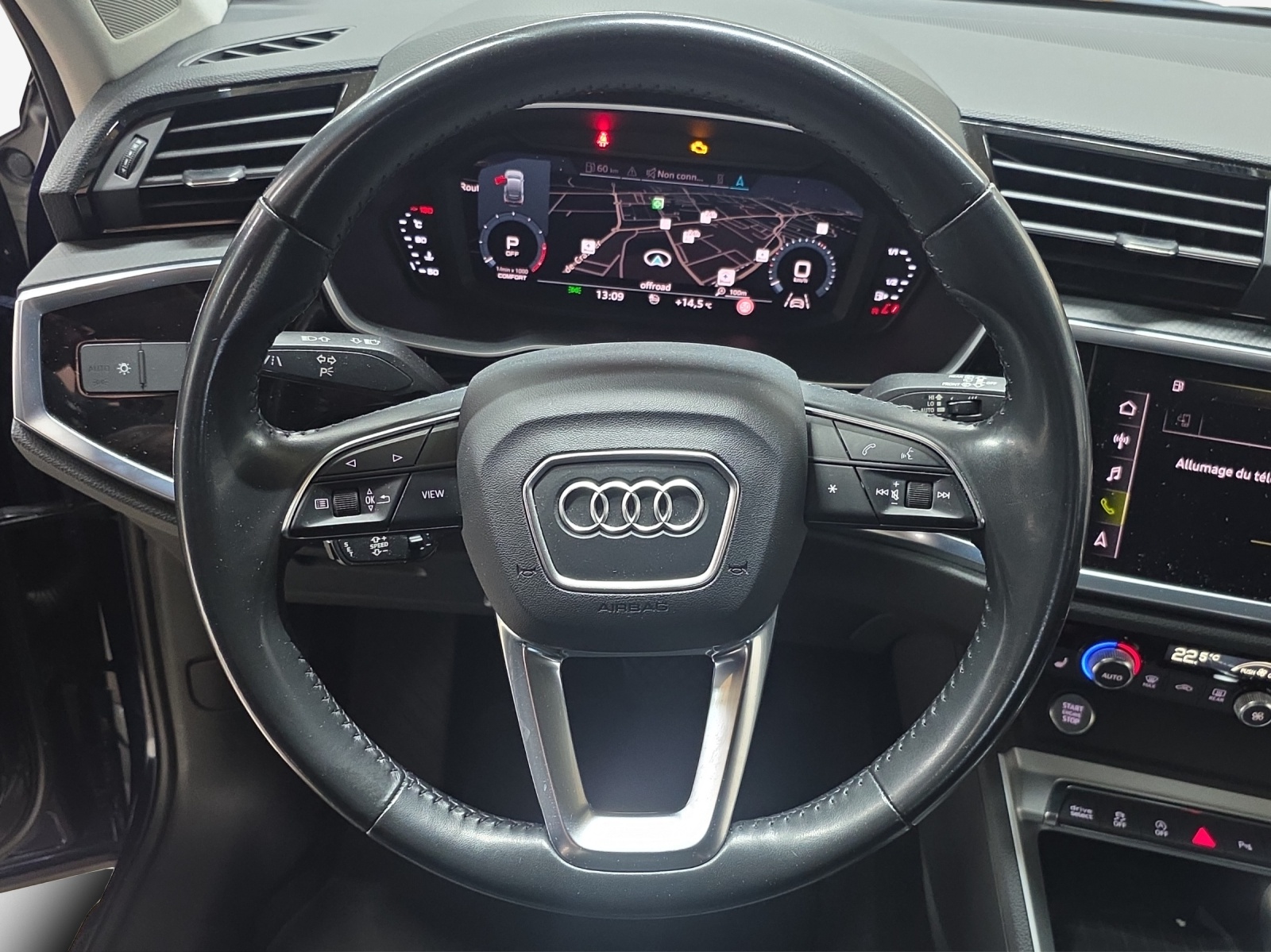 AUDI Q3 Sportback 45 TFSI quattro S-tronic-image-9