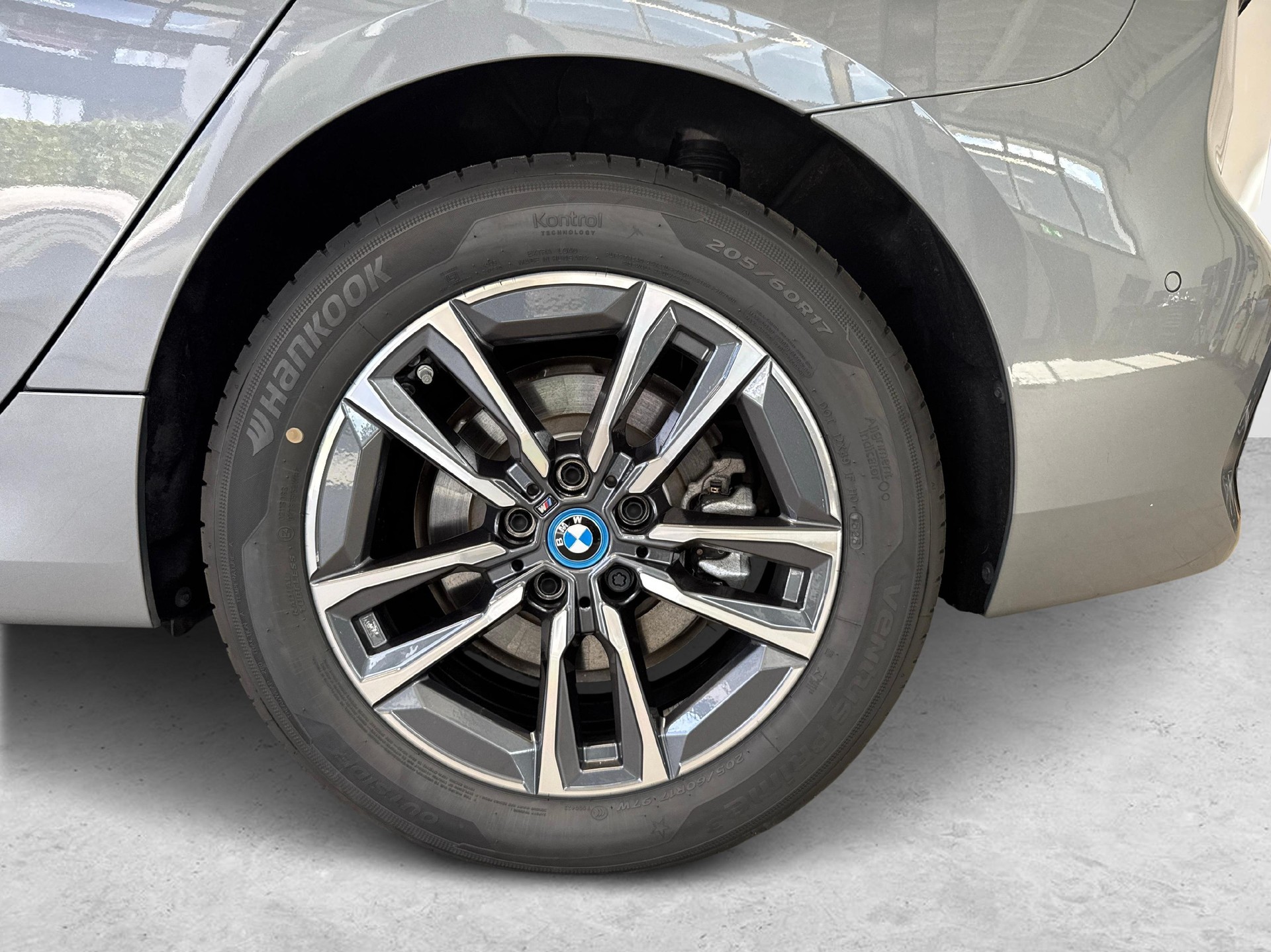 BMW 225e xDrive paddles Active Tourer-image-9