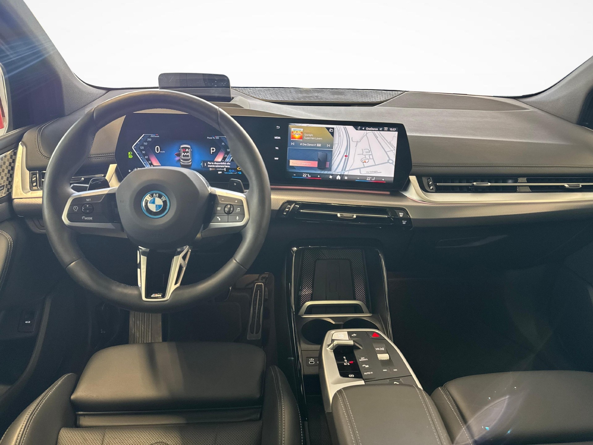 BMW 225e xDrive paddles Active Tourer-image-13