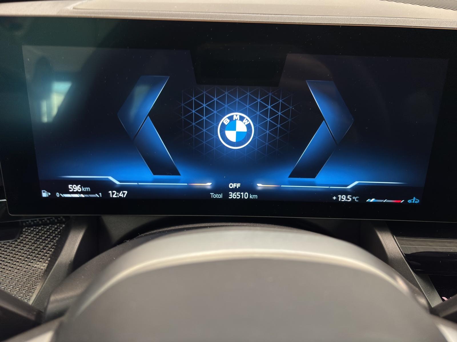 BMW 540d xDrive Touring M SPORTPAKET PRO (Import)-image-11