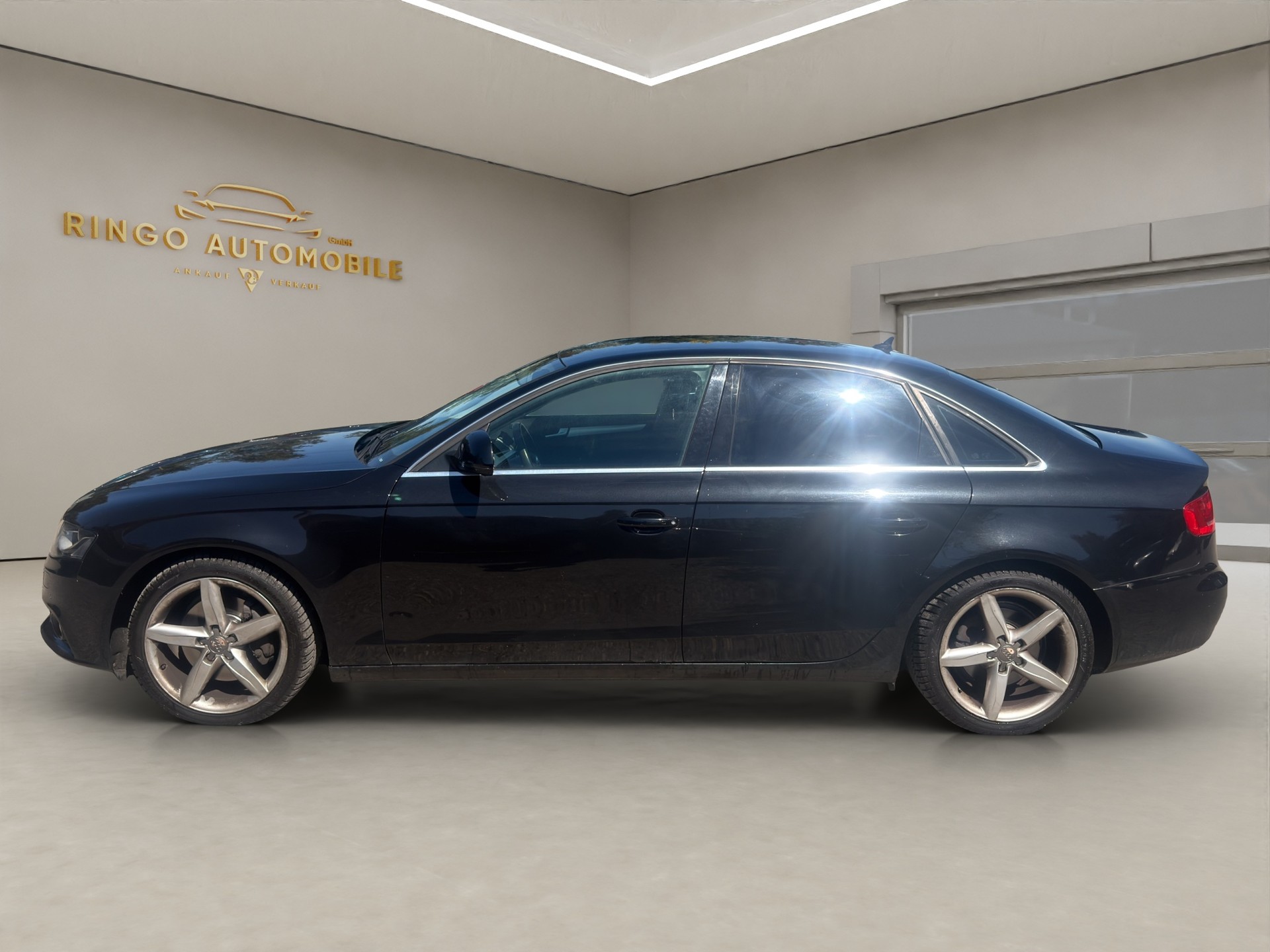 AUDI A4 Limousine 2.7 TDI multitronic-showroom-element-3