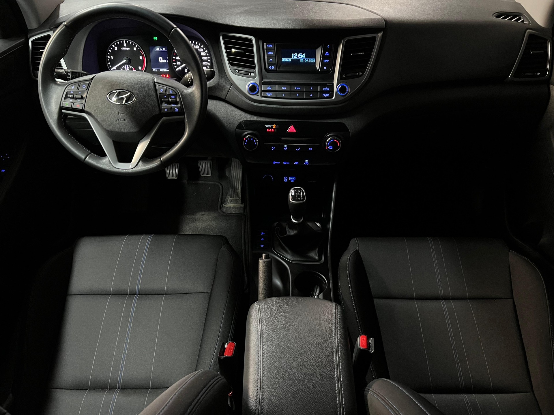 HYUNDAI Tucson 1.7 CRDI Origo 2WD-image-11