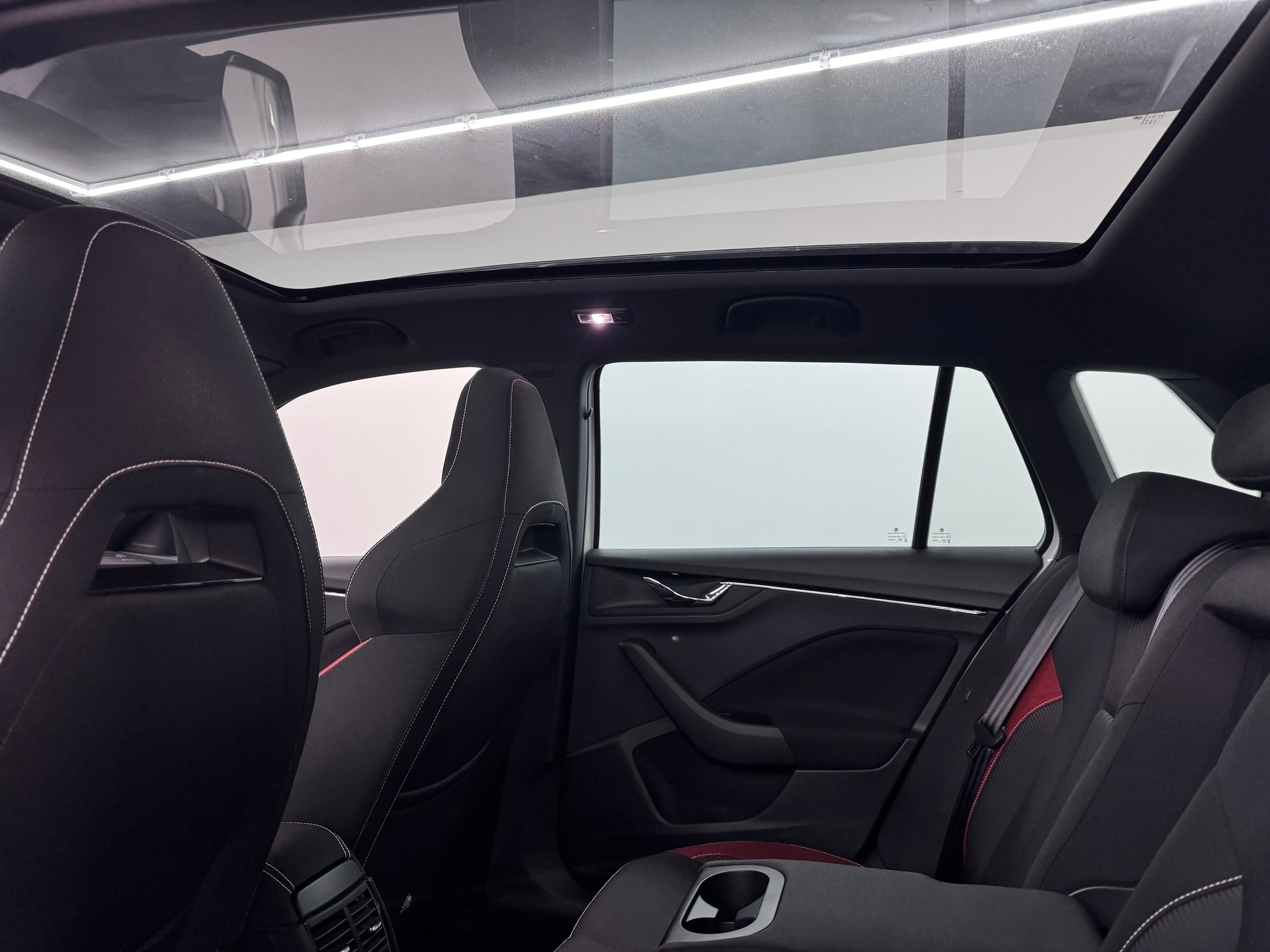 SKODA Kamiq 1.5 TSI Monte Carlo DSG-image-22