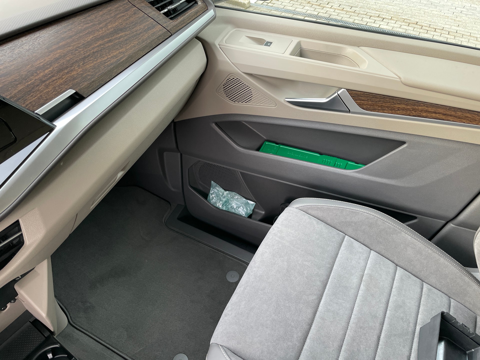 VW Multivan 1.5 eHybrid Style 4Motion DSG-image-27