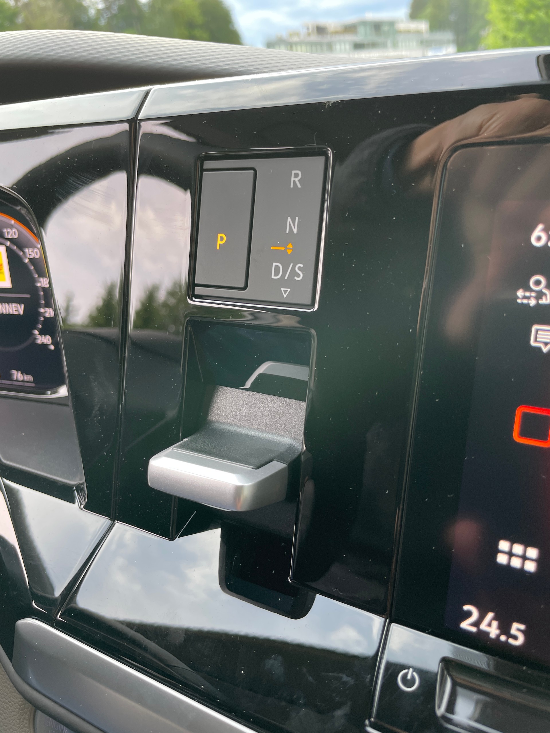 VW Multivan 1.5 eHybrid Style 4Motion DSG-image-29