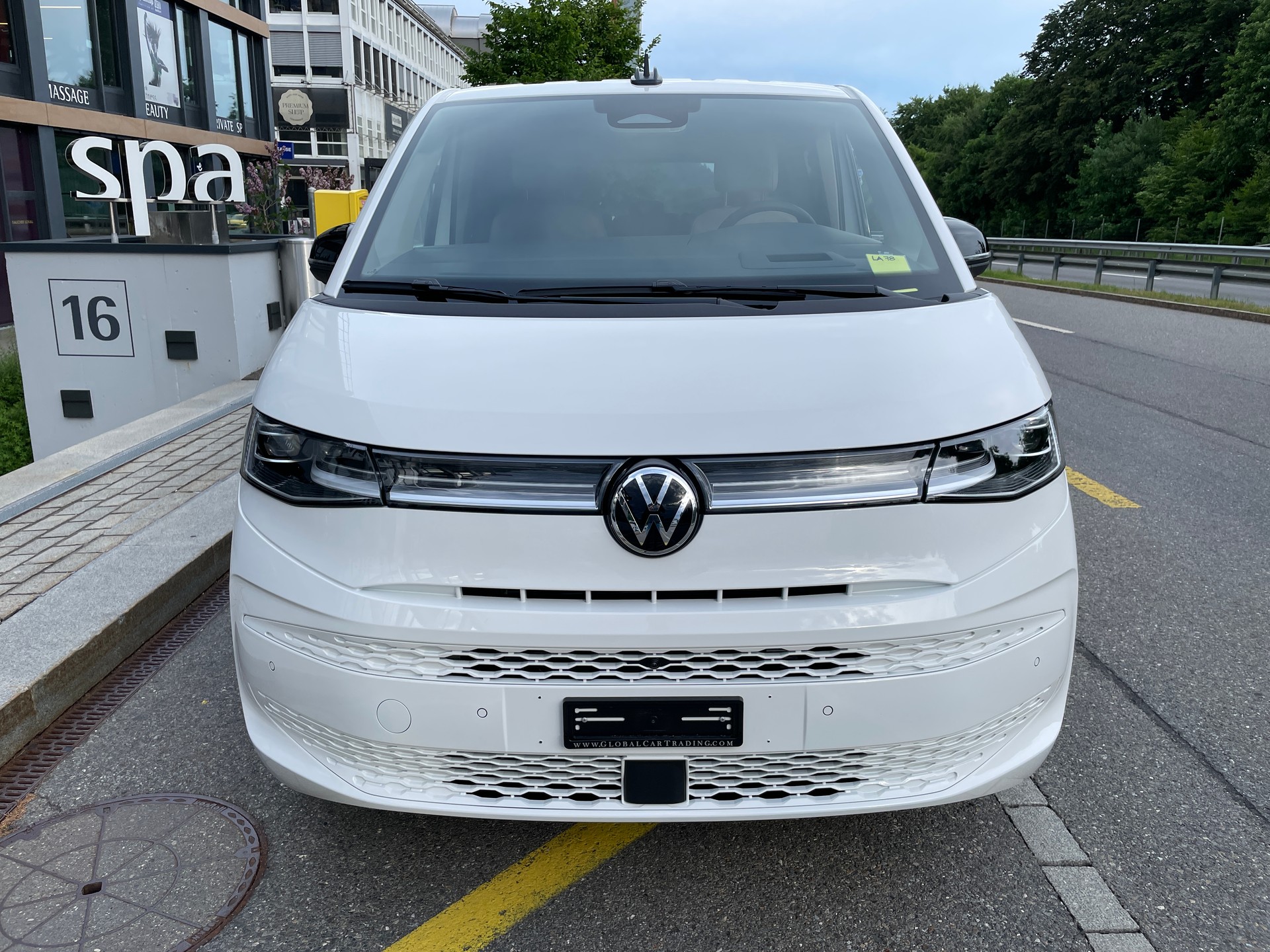VW Multivan 1.5 eHybrid Style 4Motion DSG-image-1
