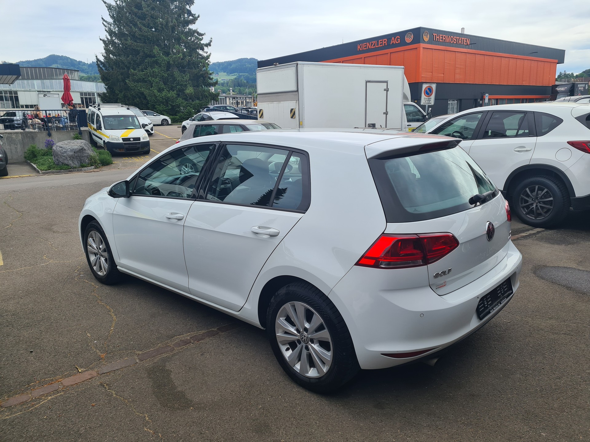 VW Golf 1.2 TSI Trendline-image-4