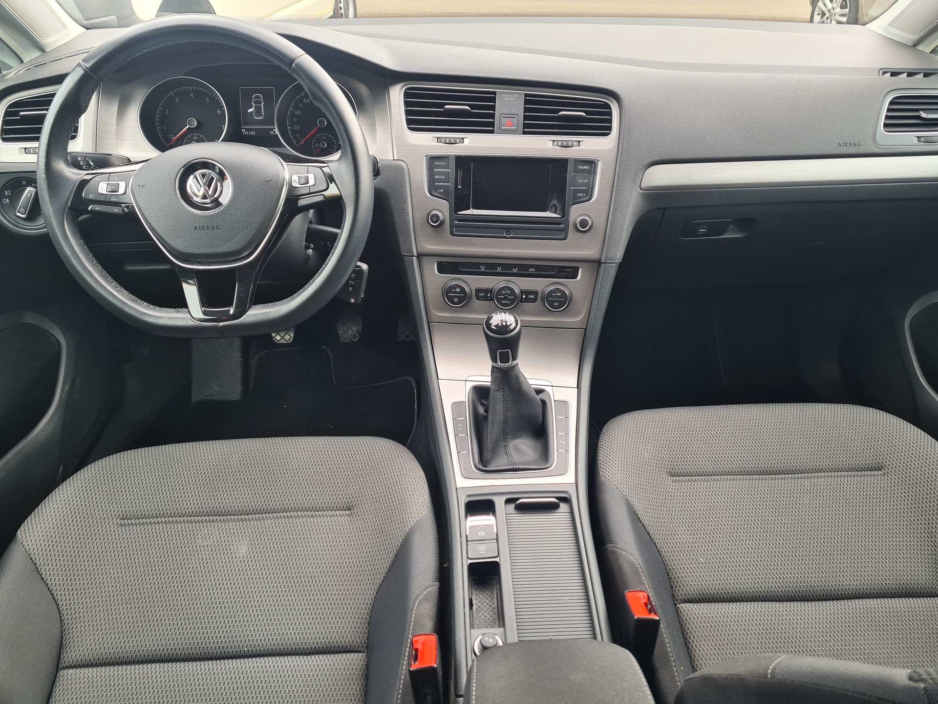 VW Golf 1.2 TSI Trendline-image-9