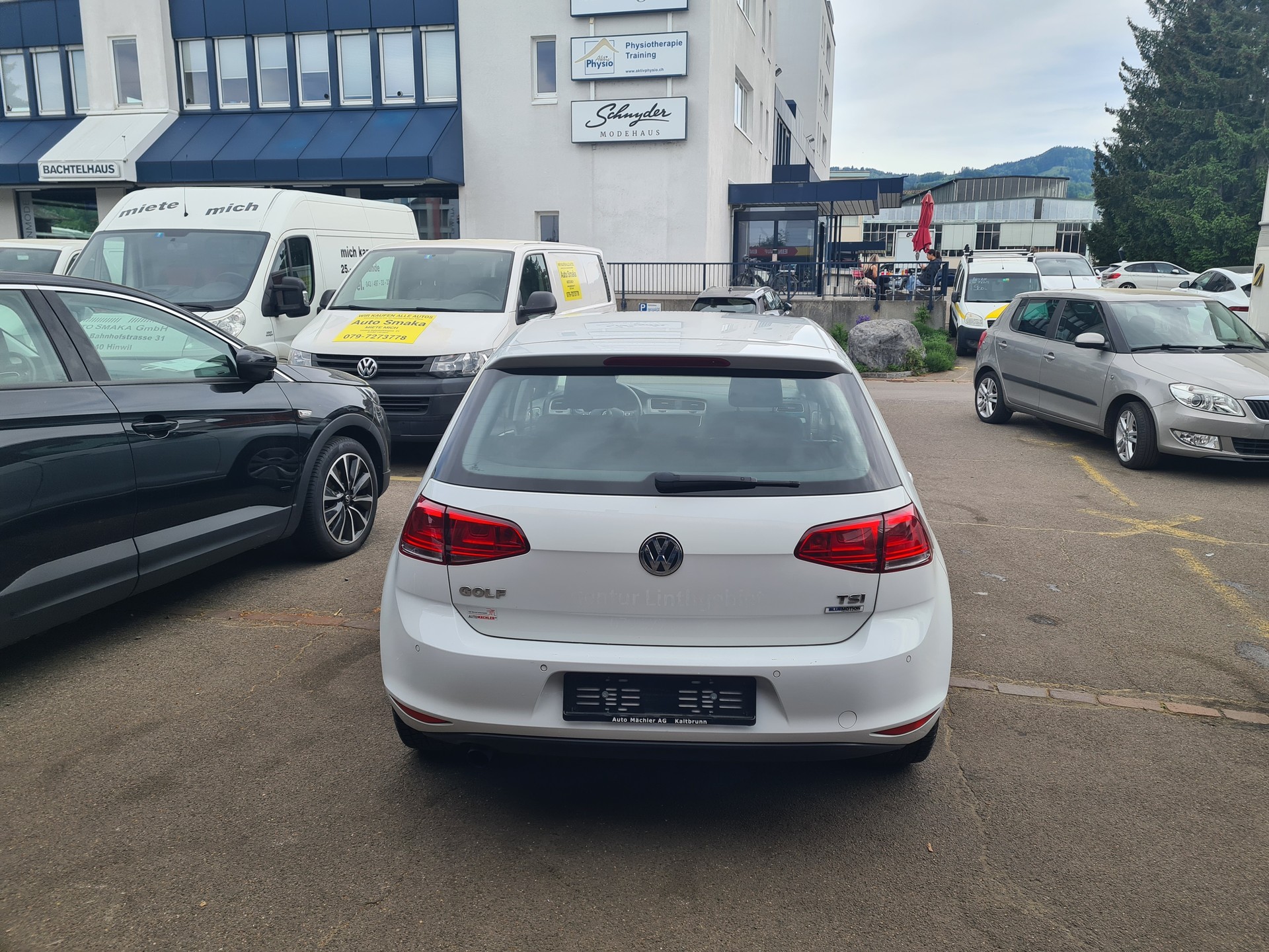 VW Golf 1.2 TSI Trendline-image-3