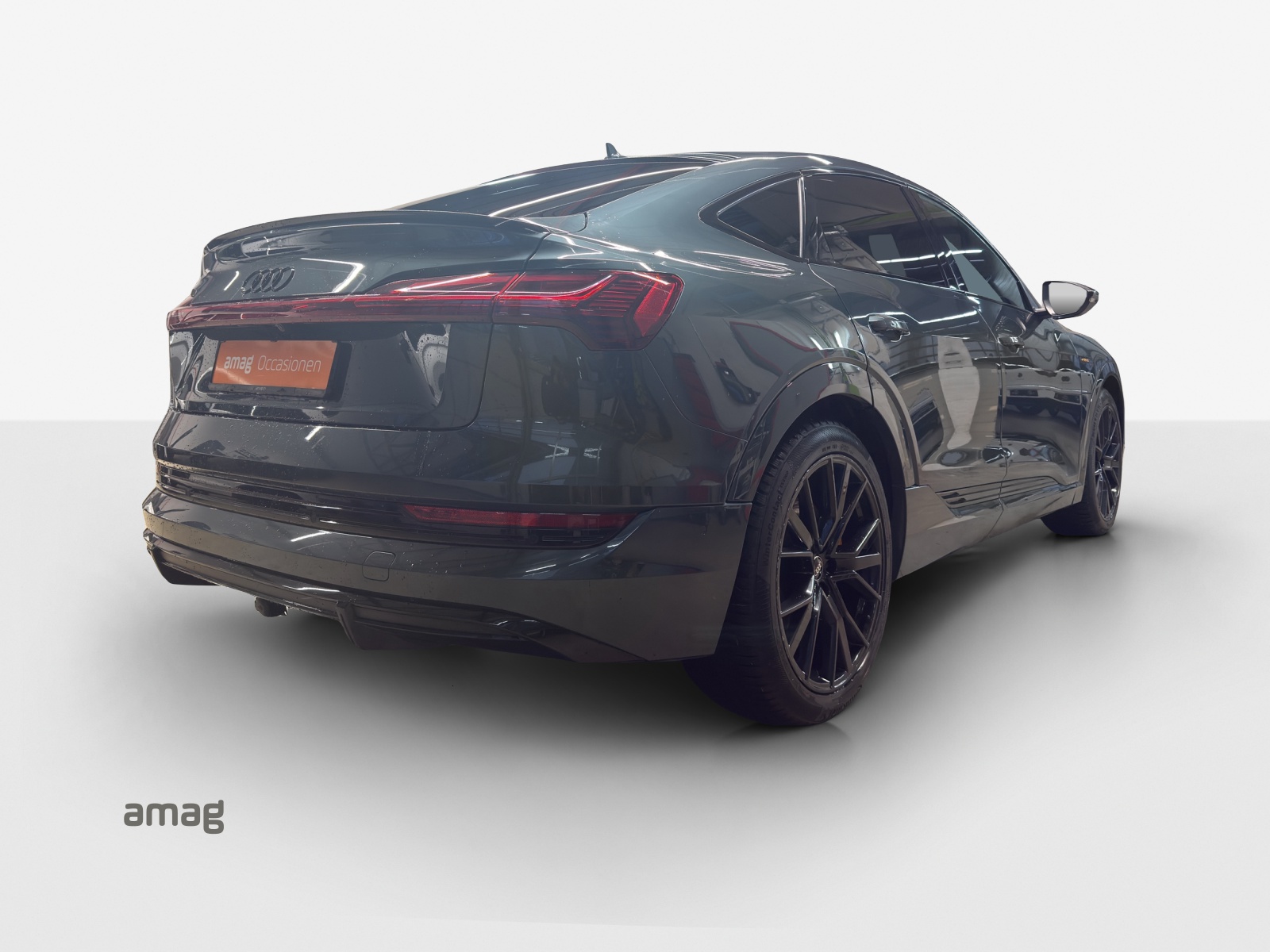 AUDI e-tron 55 Sportback S Line Black Edition quattro-image-5
