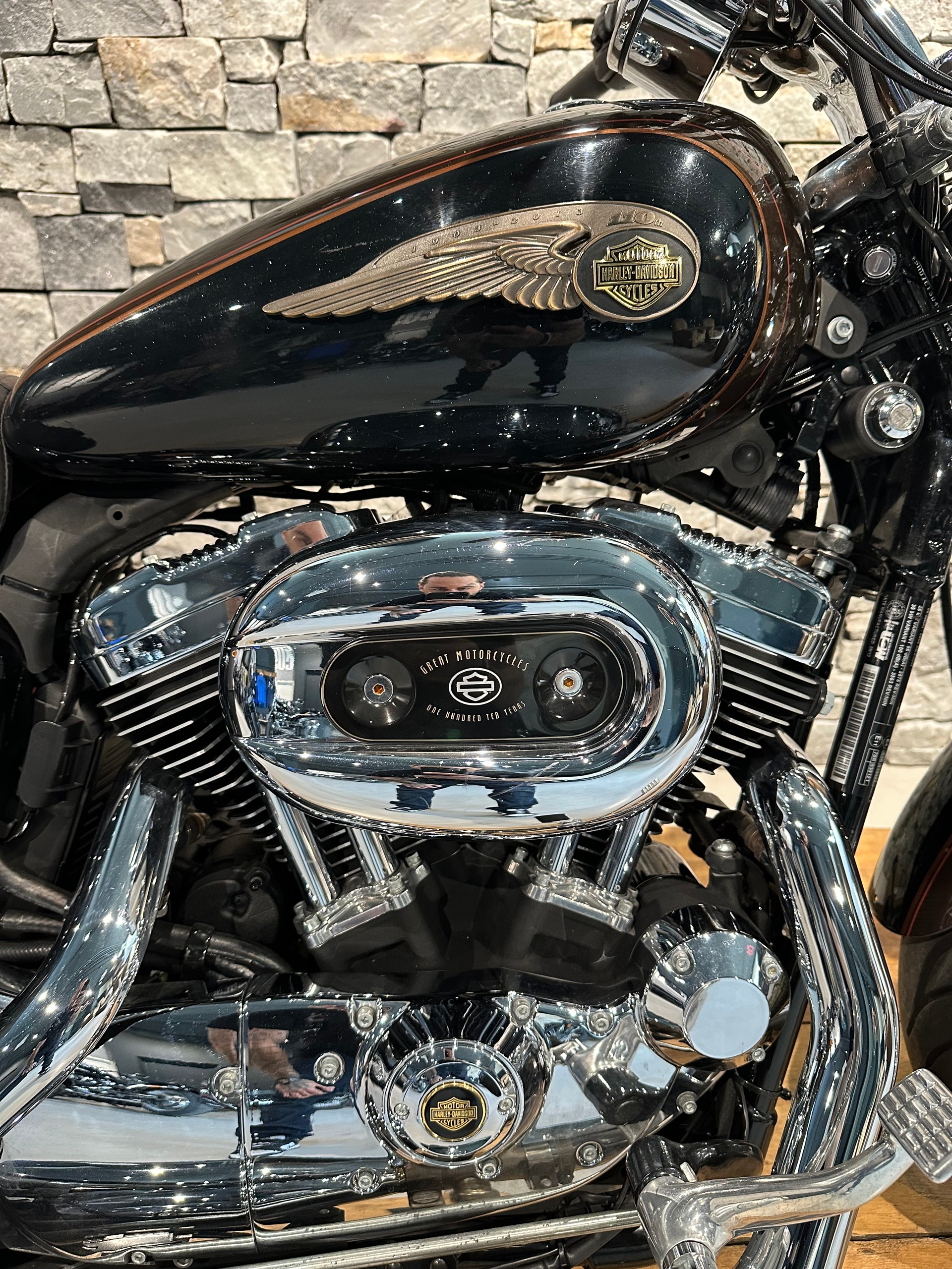 HARLEY-DAVIDSON XL 1200 C Custom anniversary-showroom-element-3