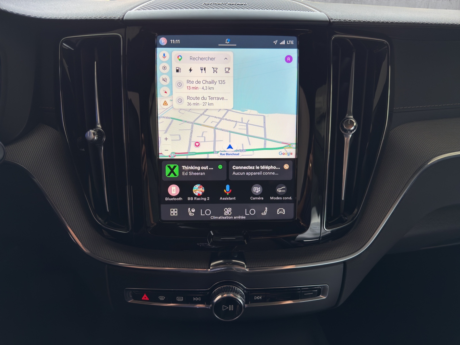 VOLVO XC60 T8 eAWD PluginHybrid Black Edition Geartronic-image-10