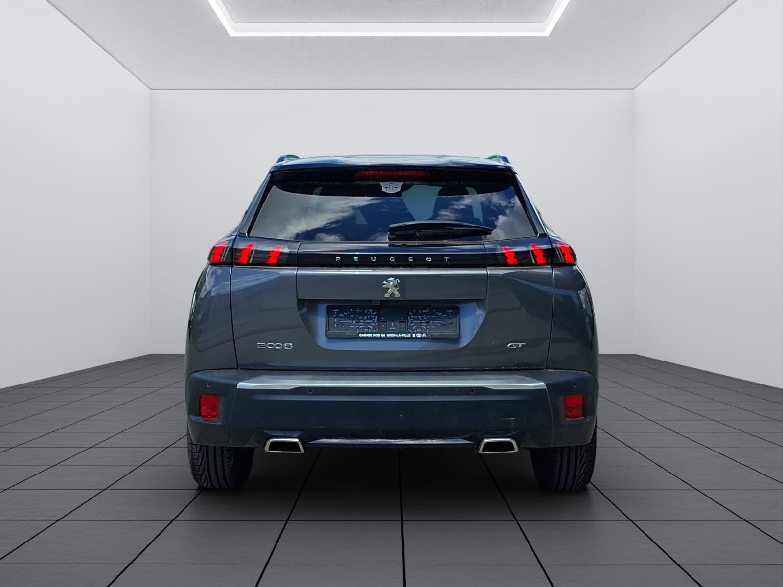 PEUGEOT 2008 1.2 PureTech GT EAT8-image-5