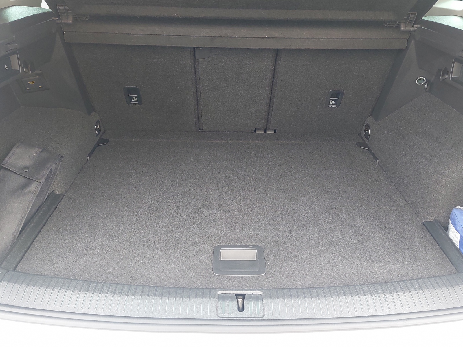 VW Tiguan 2.0 TDI SCR Elegance 4Motion DSG-image-12