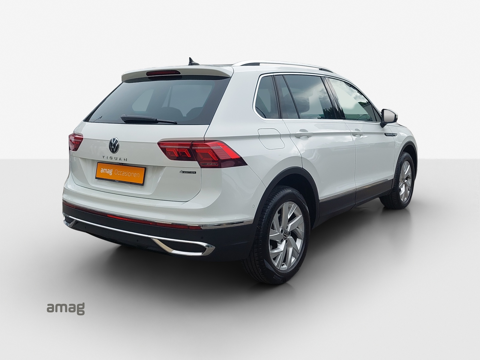 VW Tiguan 2.0 TDI SCR Elegance 4Motion DSG-image-4