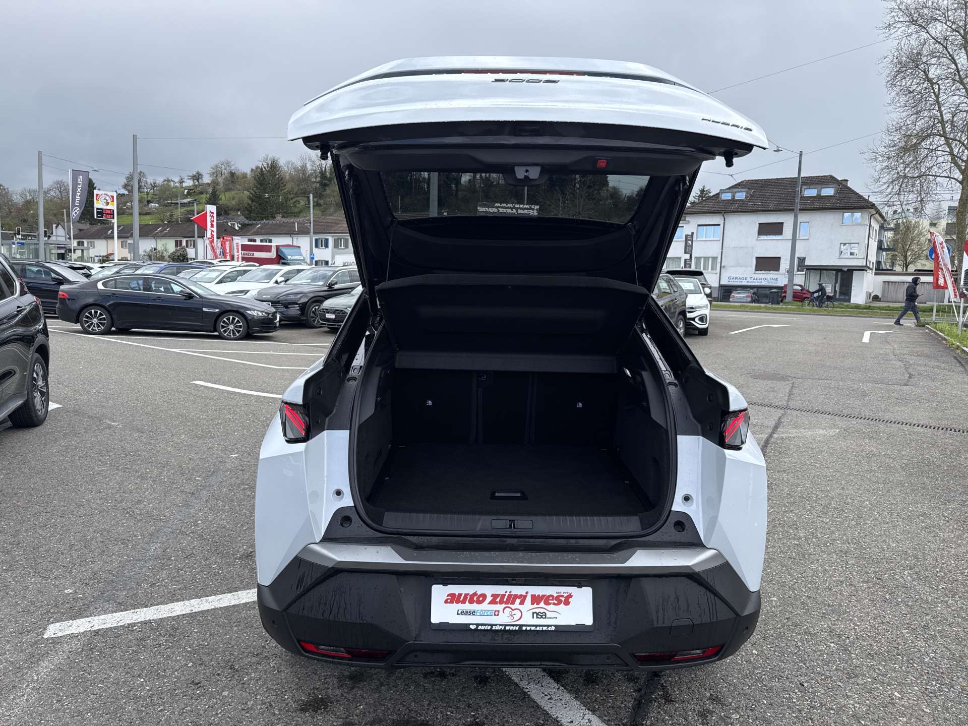 PEUGEOT 3008 145 e-DCS6 Hybrid GT Automat-image-7