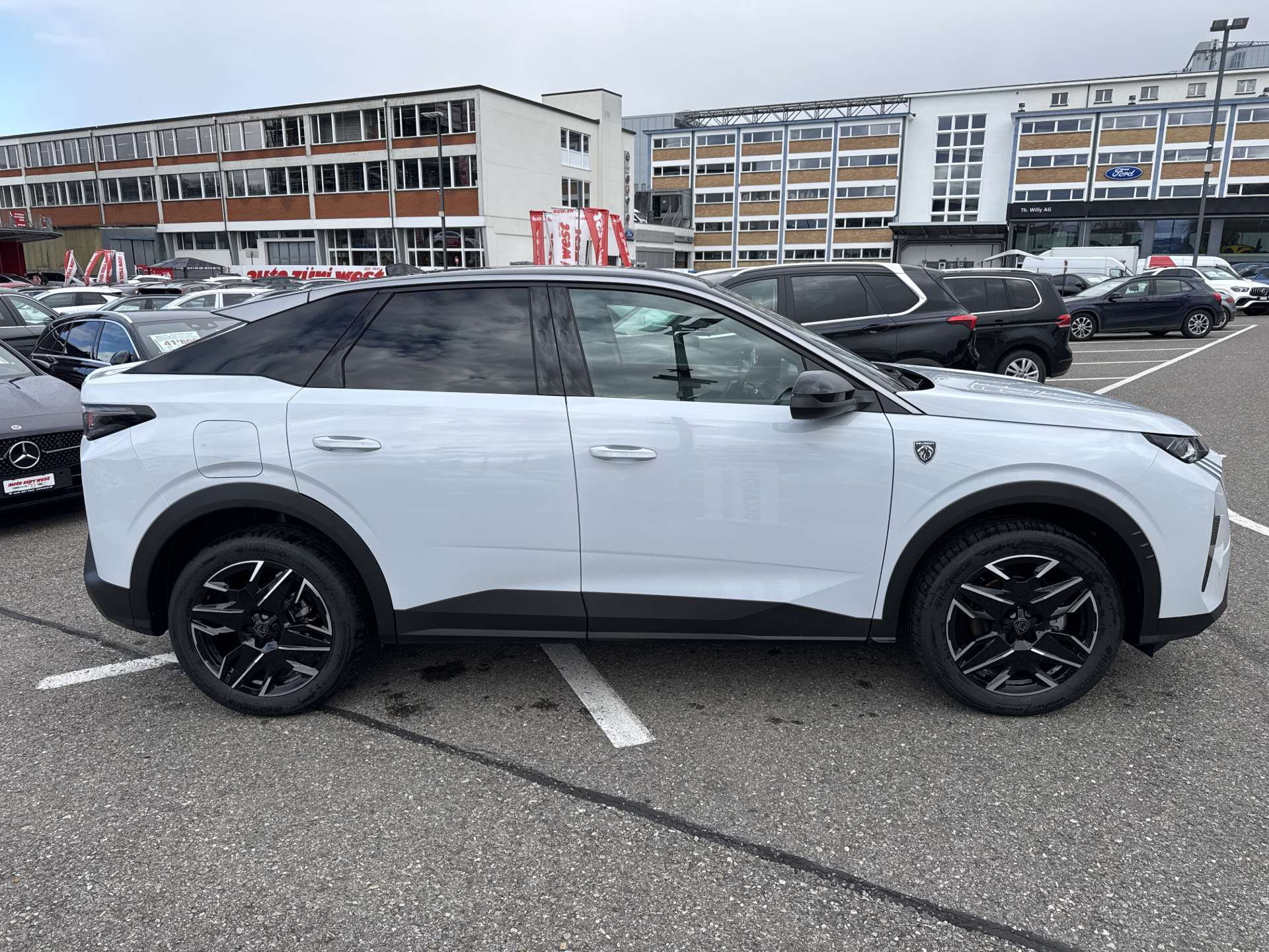 PEUGEOT 3008 145 e-DCS6 Hybrid GT Automat-image-10