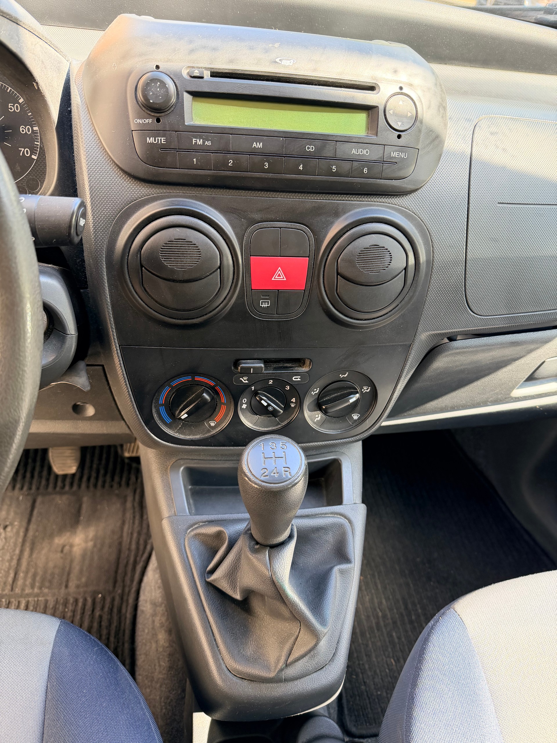 CITROEN Nemo 1.4i Combi+-image-9