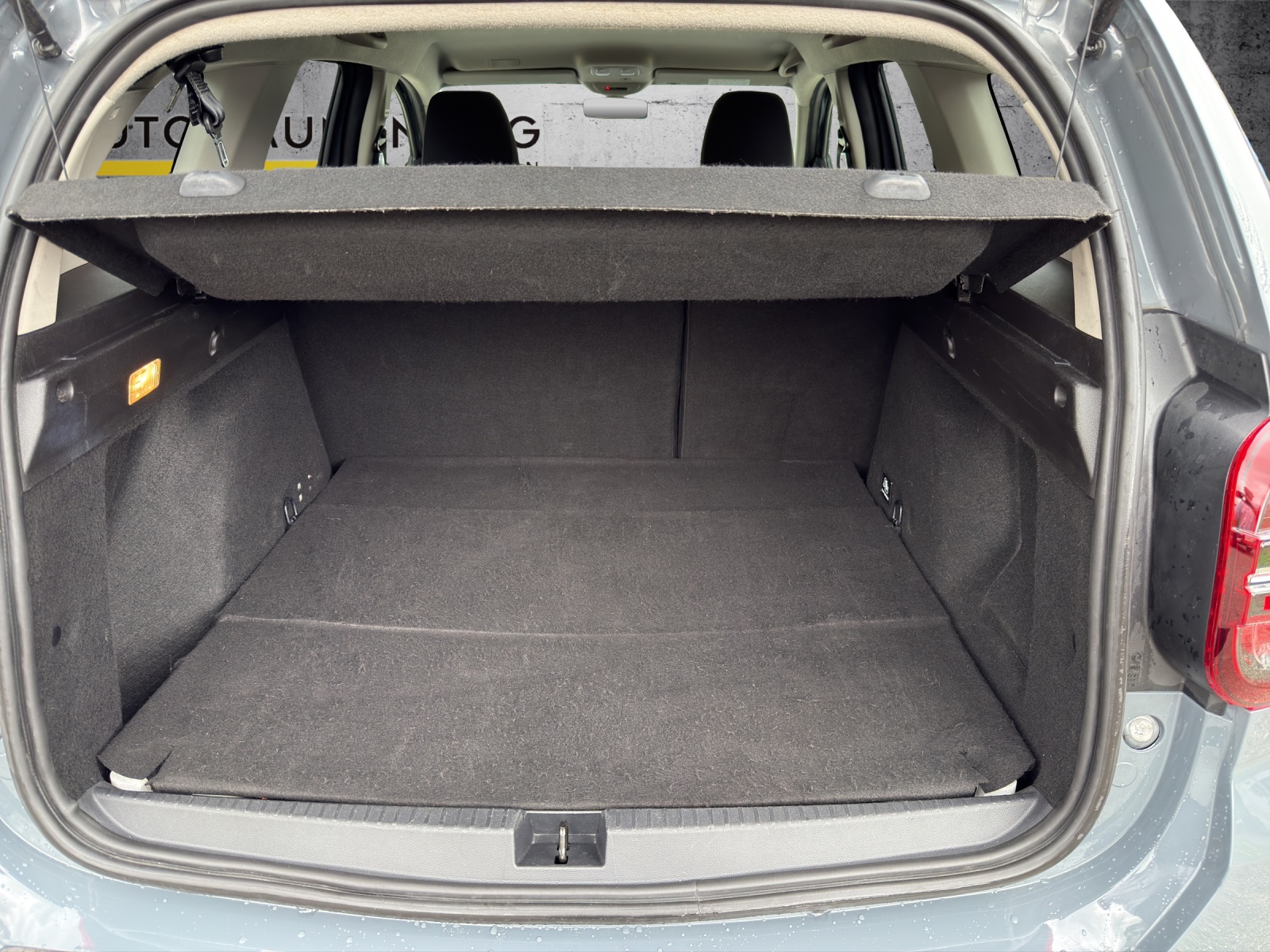DACIA Duster TCe 150 Journey+ 4x4-image-11