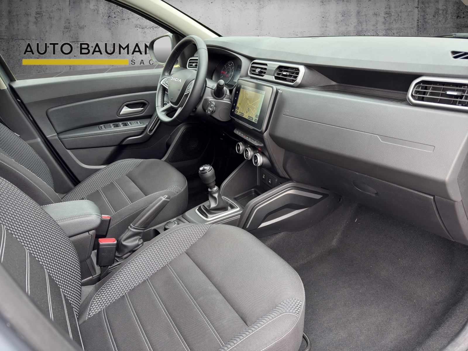 DACIA Duster TCe 150 Journey+ 4x4-image-8