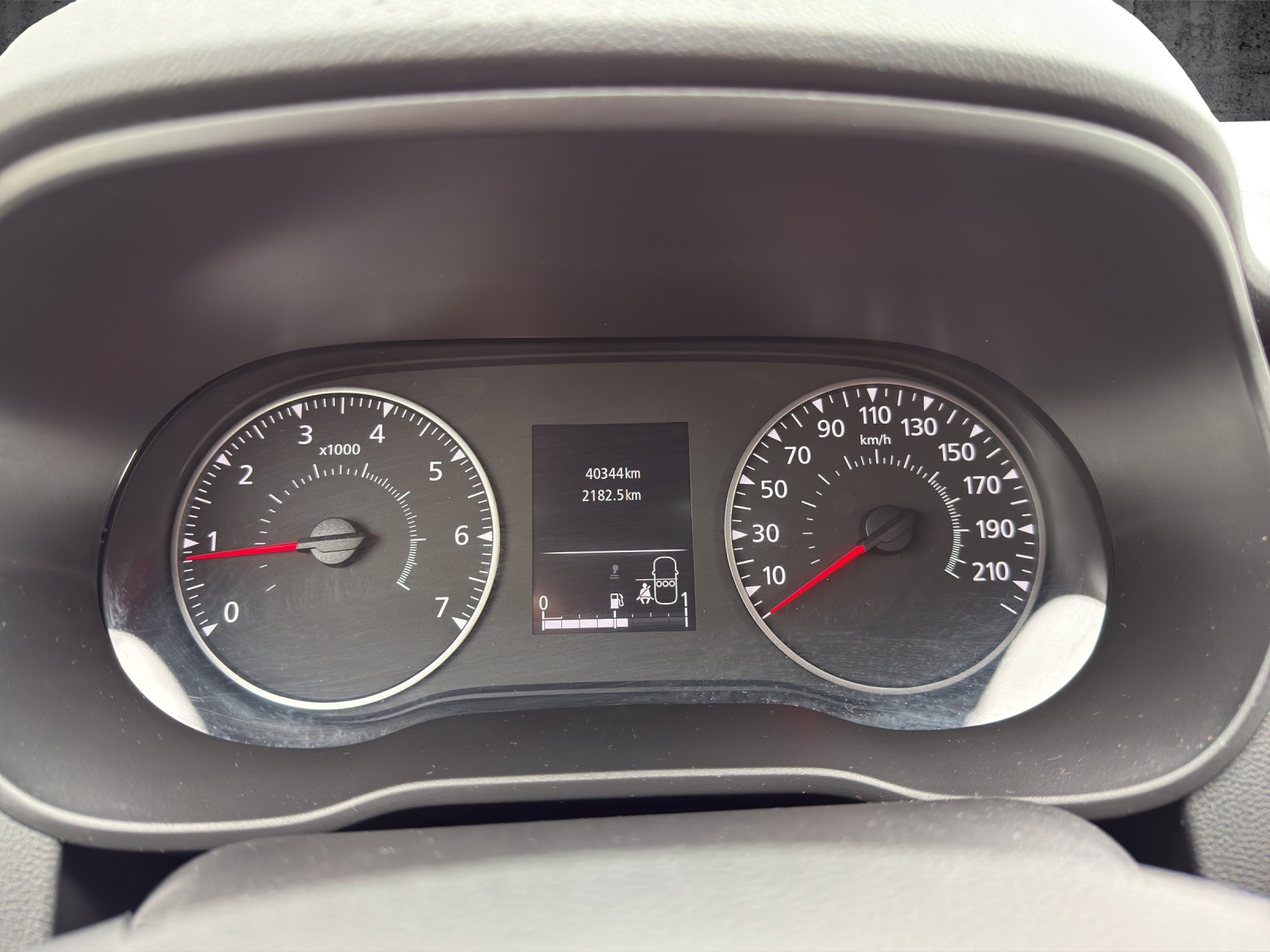 DACIA Duster TCe 150 Journey+ 4x4-image-9