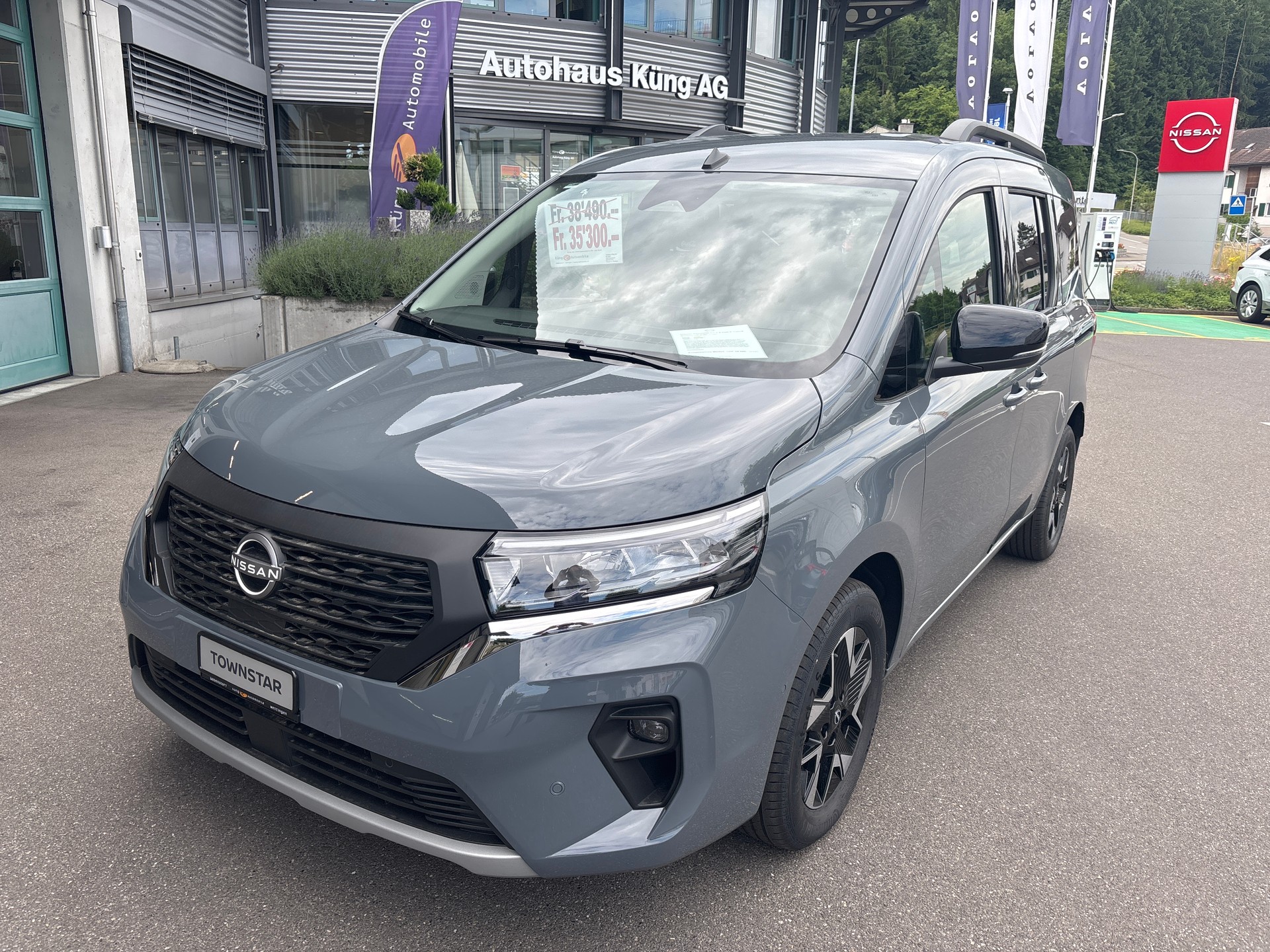 NISSAN Townstar Kombi 1.3 DIG-T L1 Tekna DCT-showroom-element-1