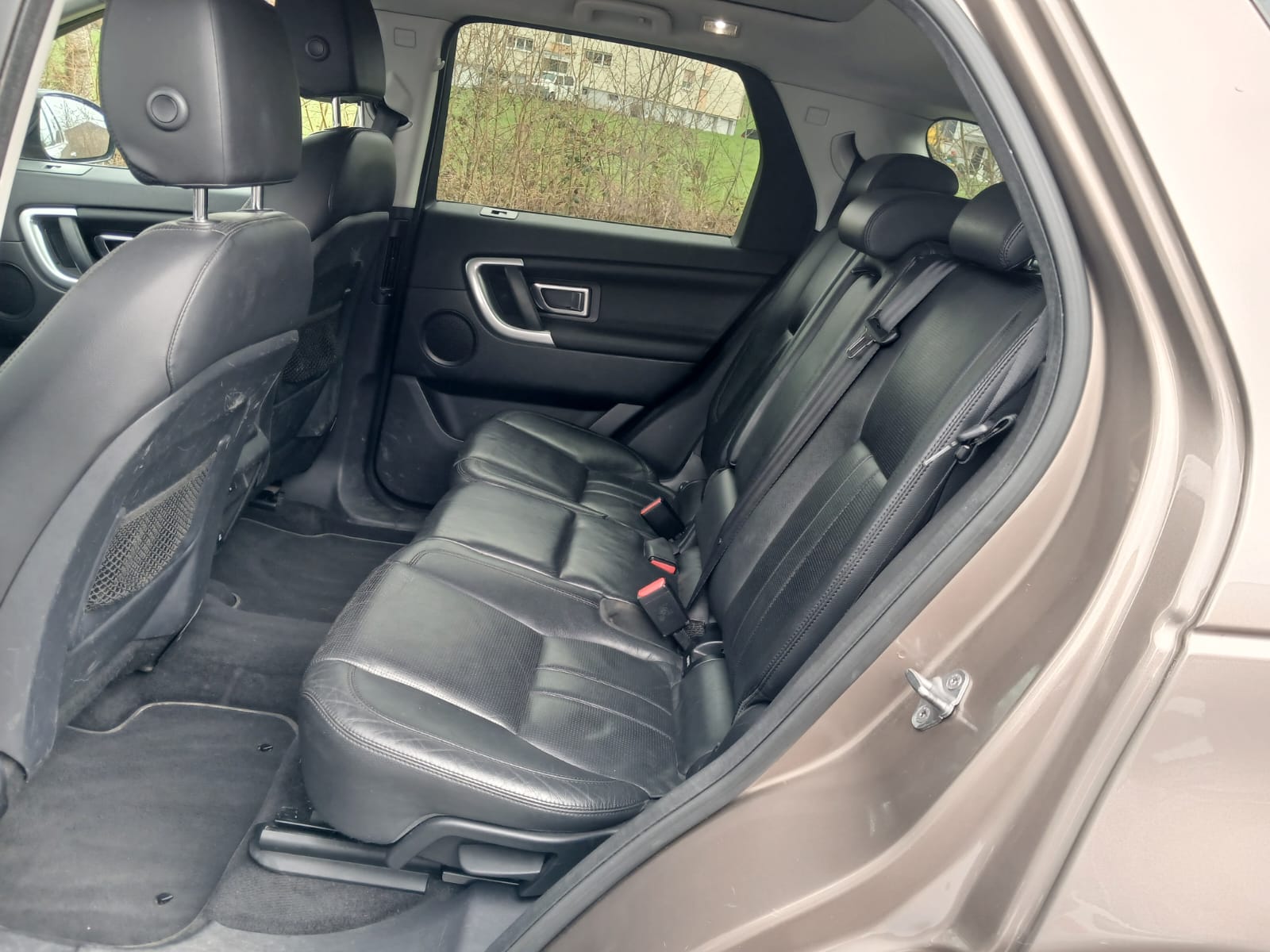 LAND ROVER Discovery Sport 2.0 Si4 HSE AT9-image-6