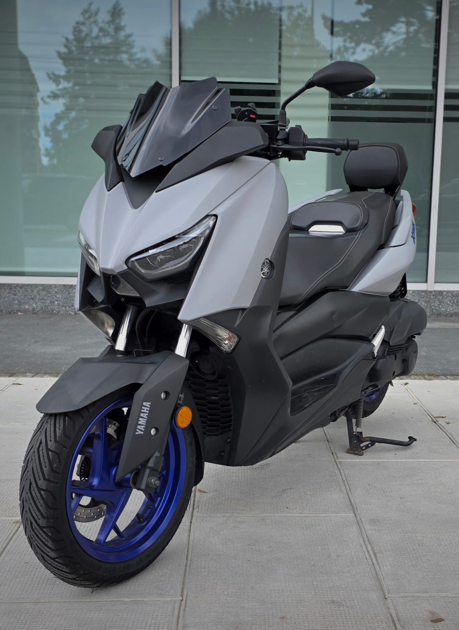 YAMAHA X-Max YP 125-showroom-element-1