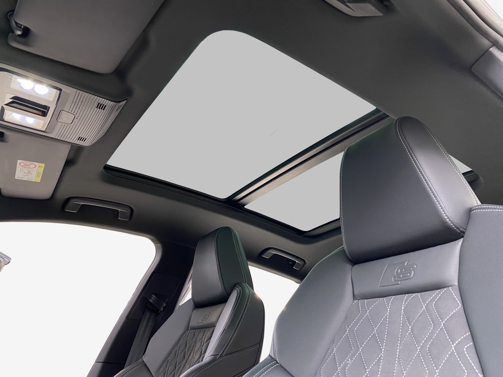 AUDI Q4 e-tron 50 quattro-image-13